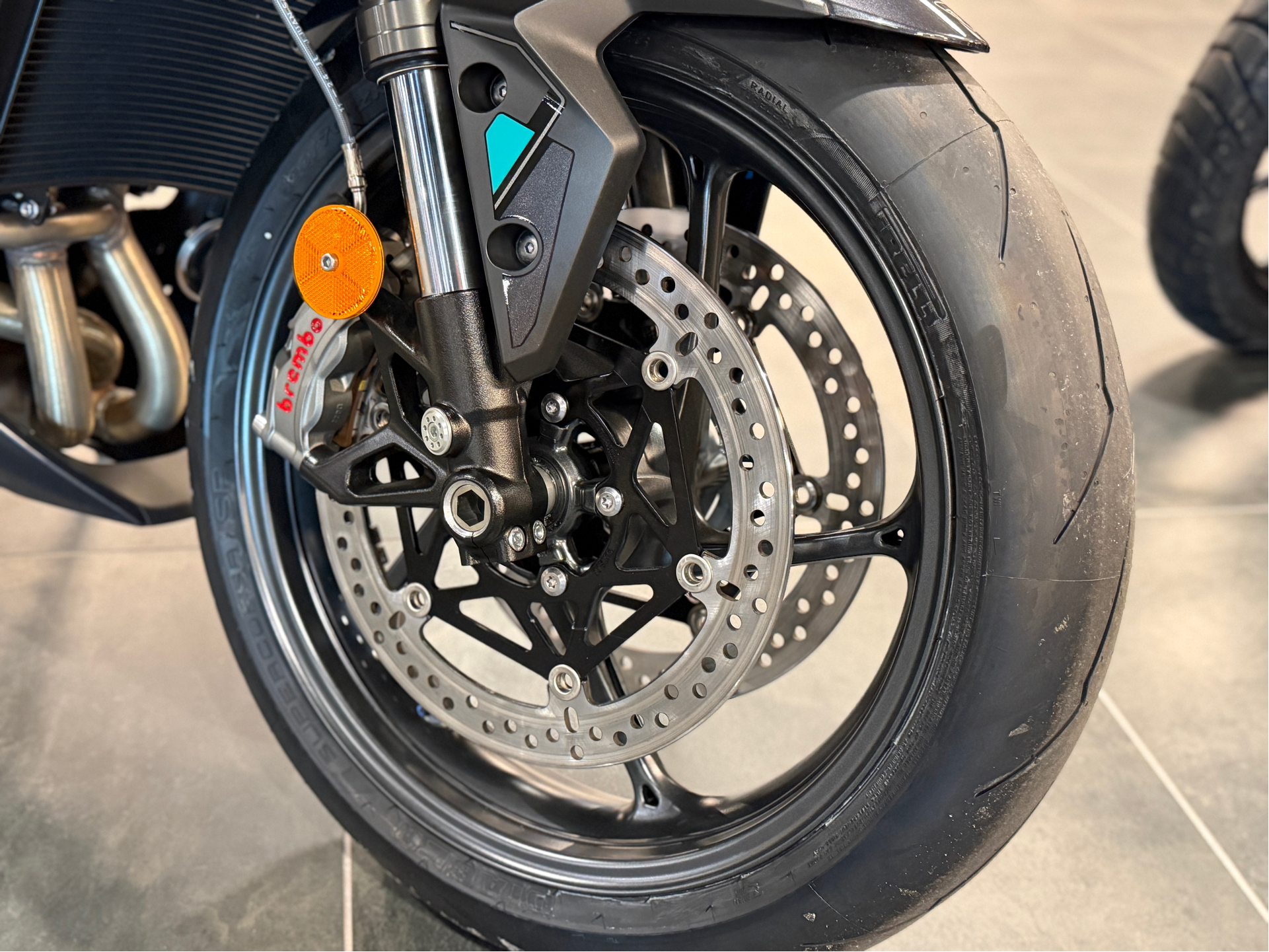 2026 Triumph Street Triple 765 RS in Chattanooga, Tennessee - Photo 9