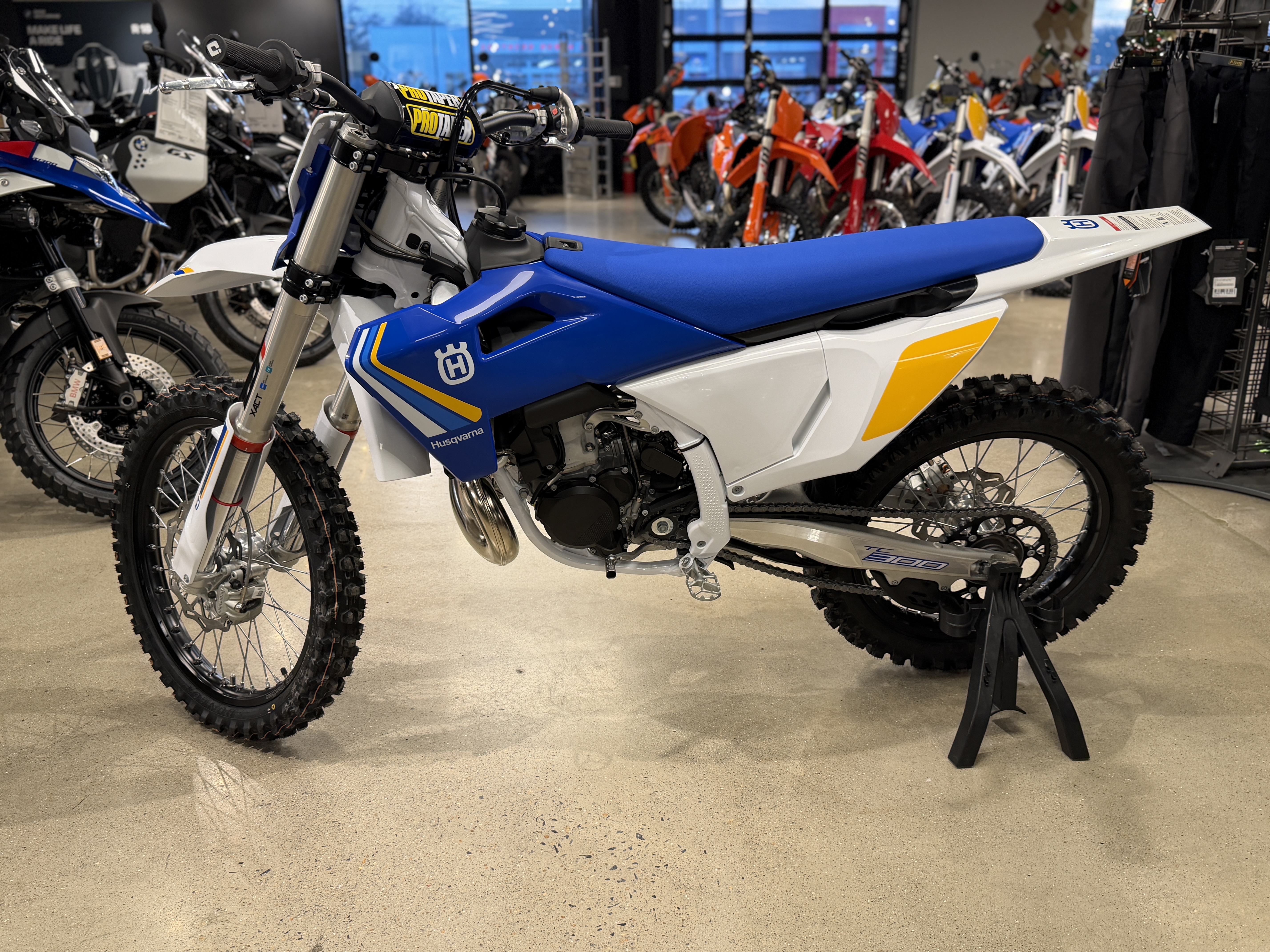 2025 Husqvarna TC 300 Heritage in Chattanooga, Tennessee - Photo 2