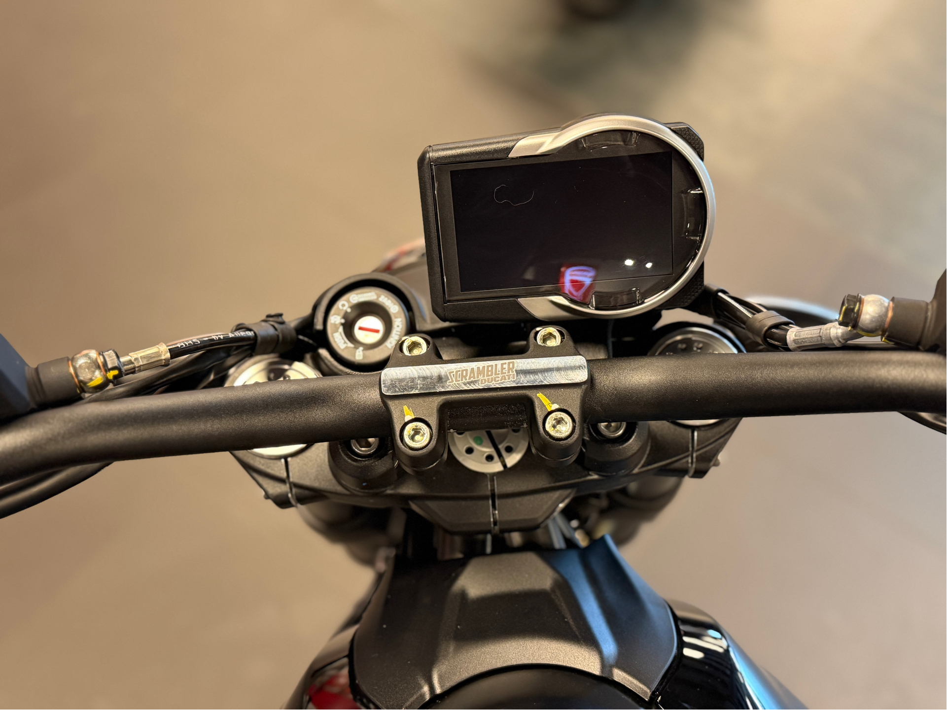 2025 Ducati Scrambler Full Throttle in Chattanooga, Tennessee - Photo 6