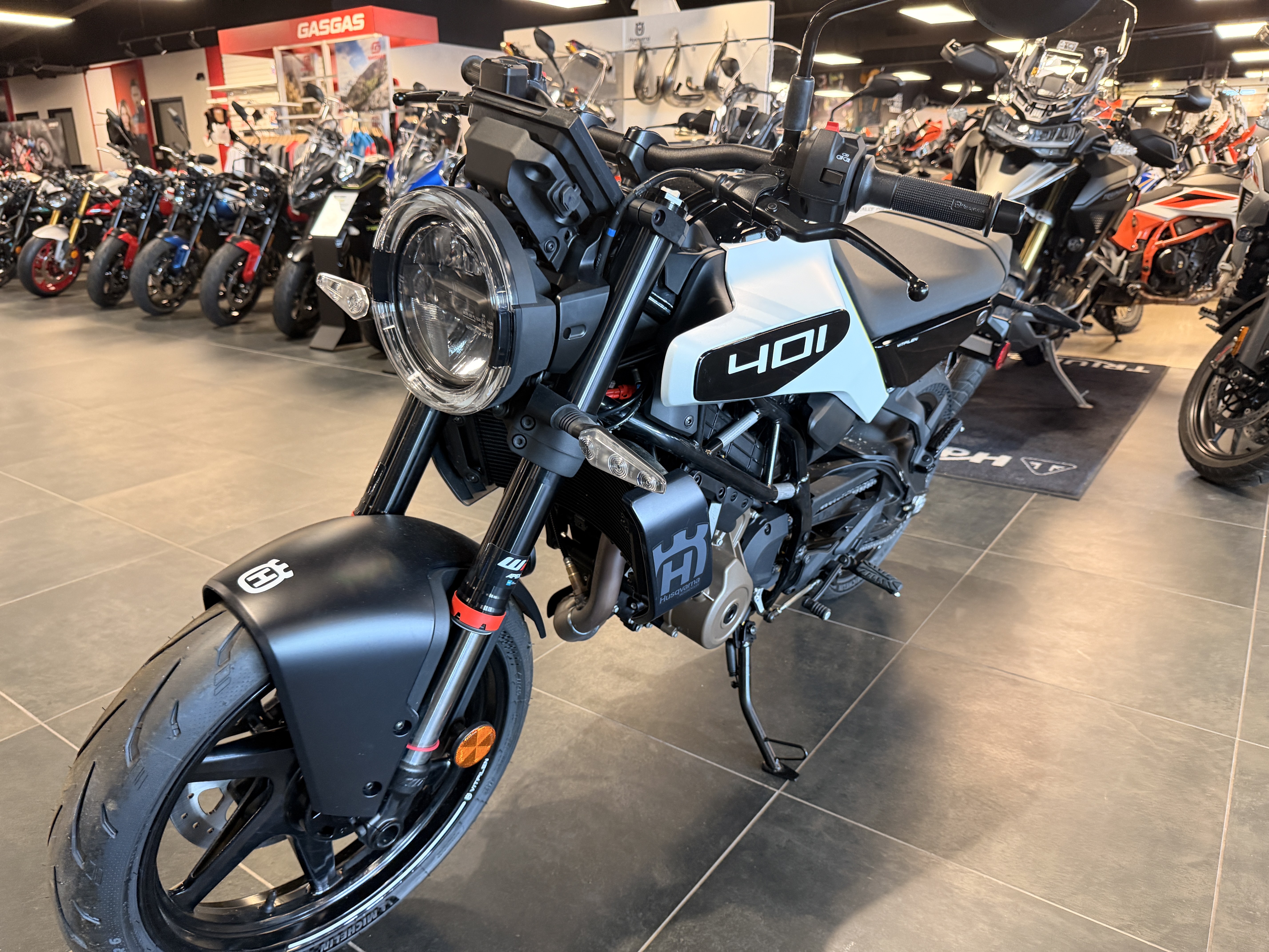 2024 Husqvarna Vitpilen 401 4