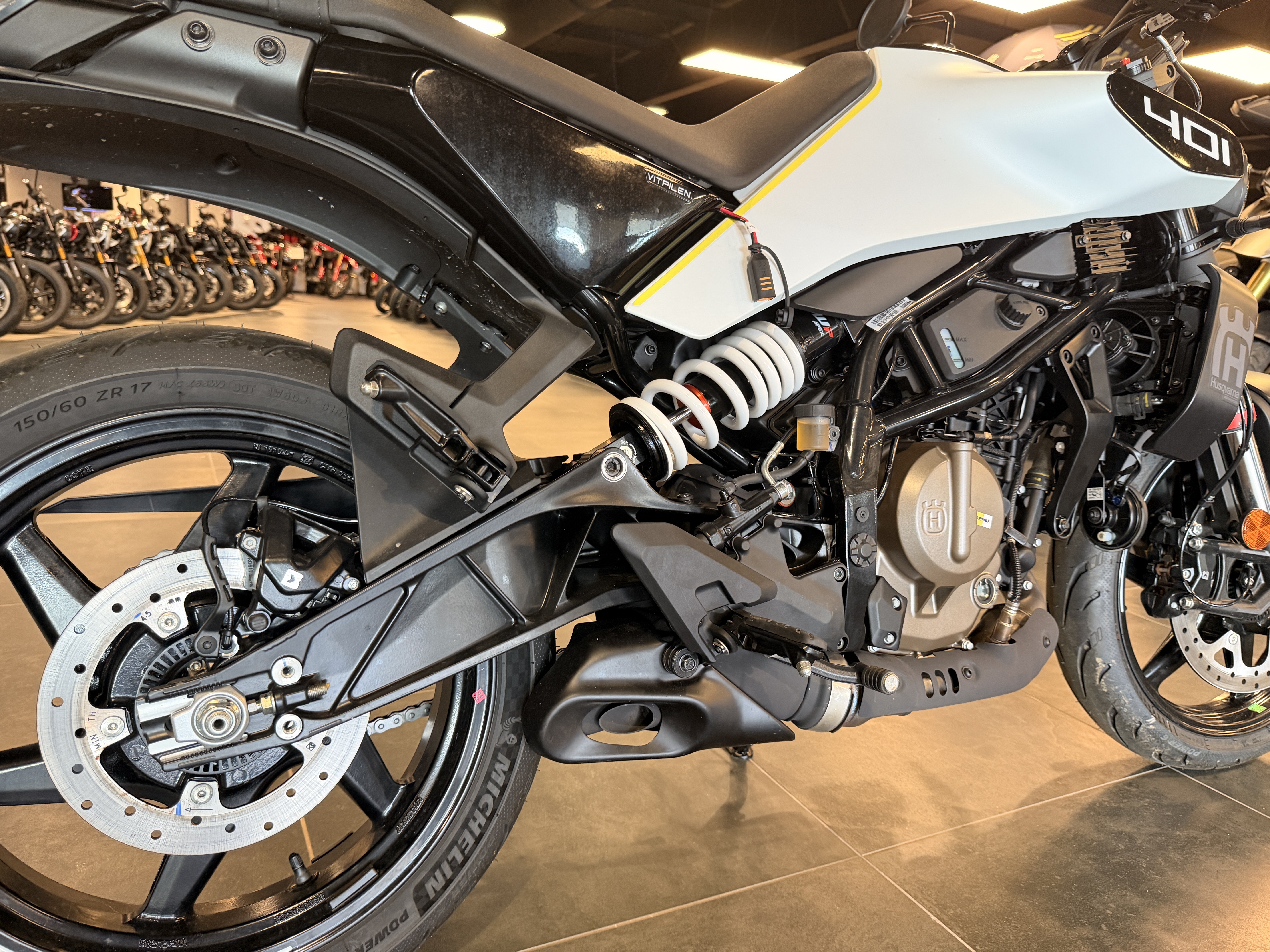 2024 Husqvarna Vitpilen 401 5