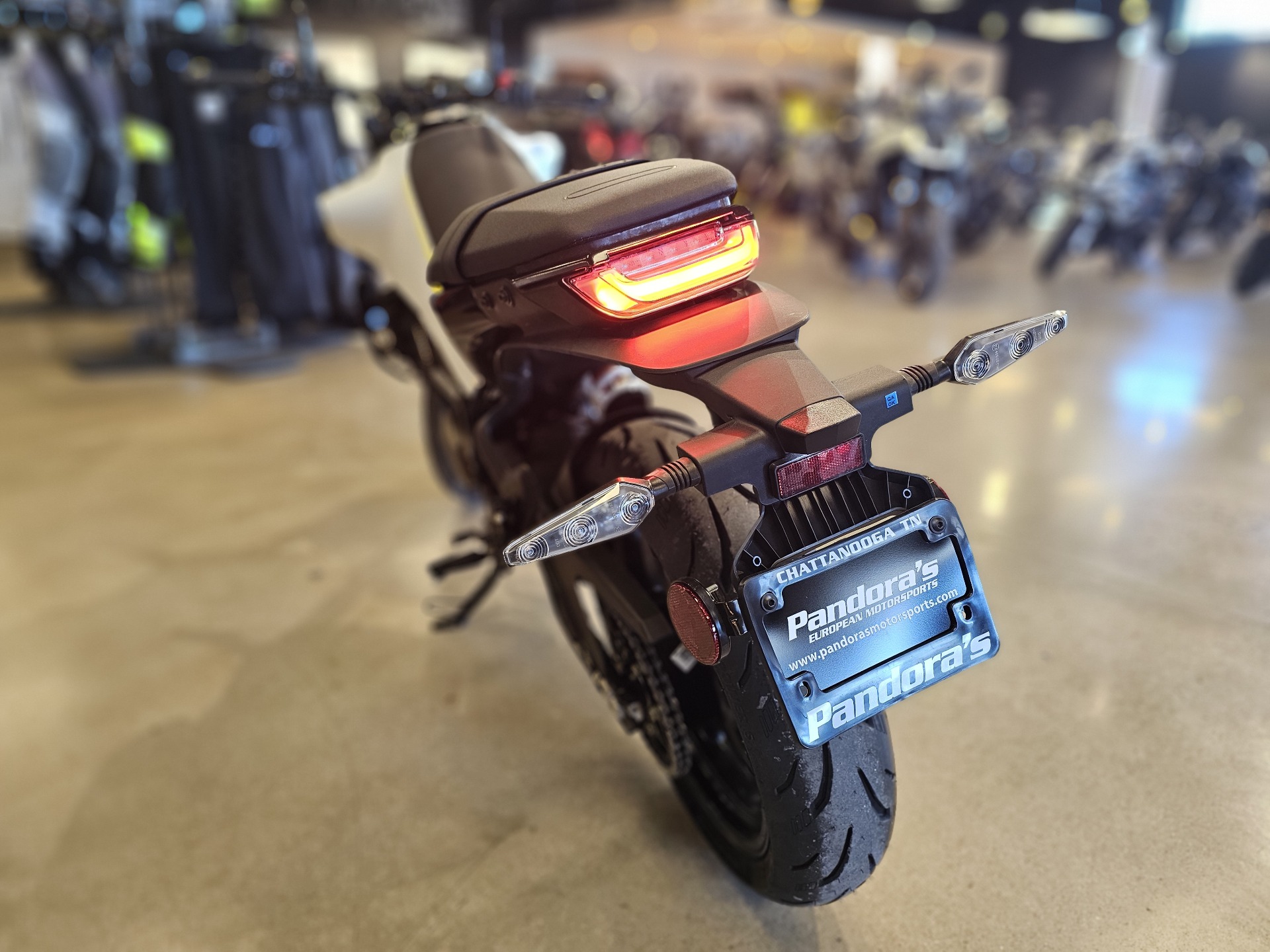 2024 Husqvarna Vitpilen 401 in Chattanooga, Tennessee - Photo 5