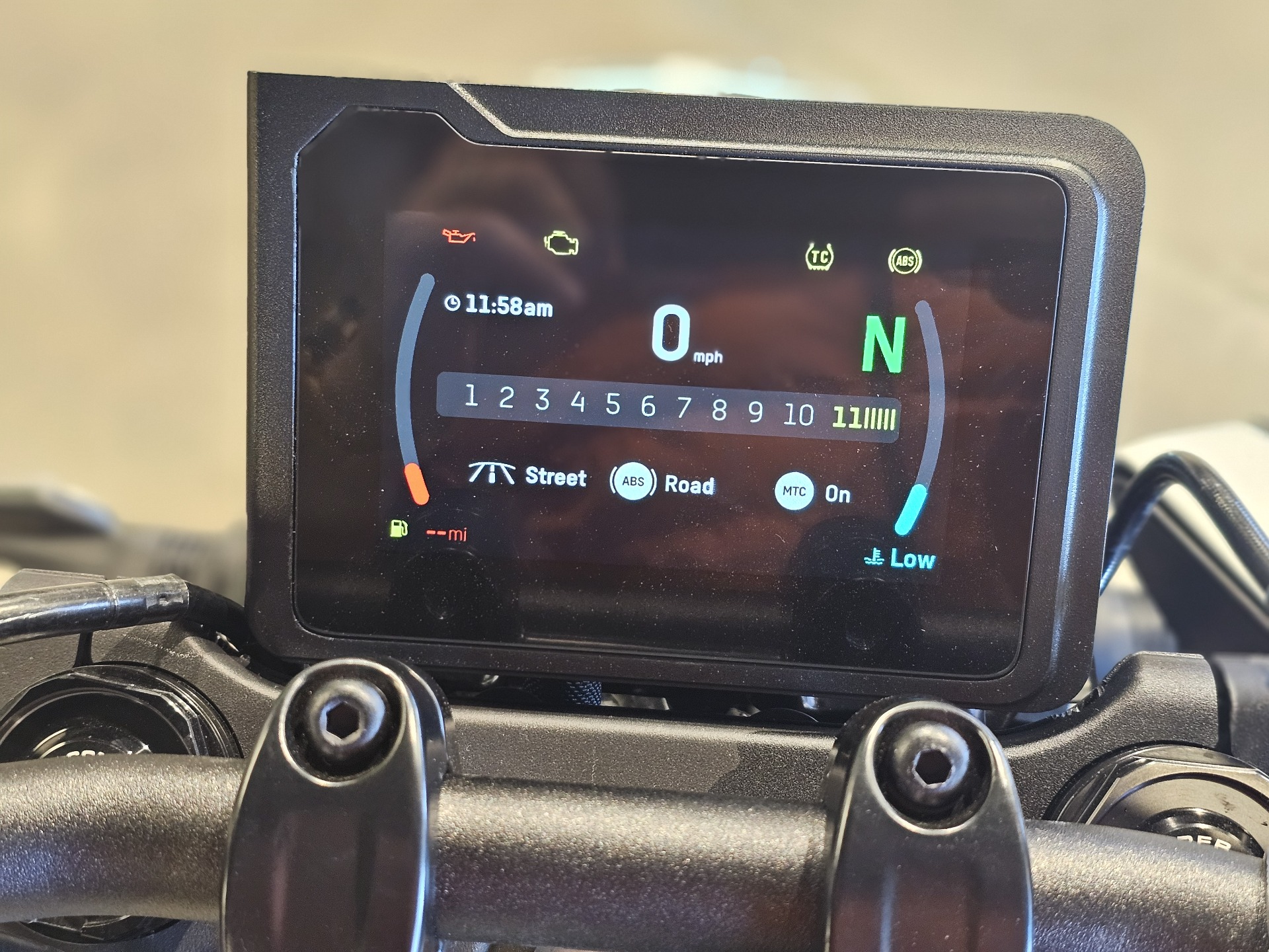 2024 Husqvarna Vitpilen 401 in Chattanooga, Tennessee - Photo 6