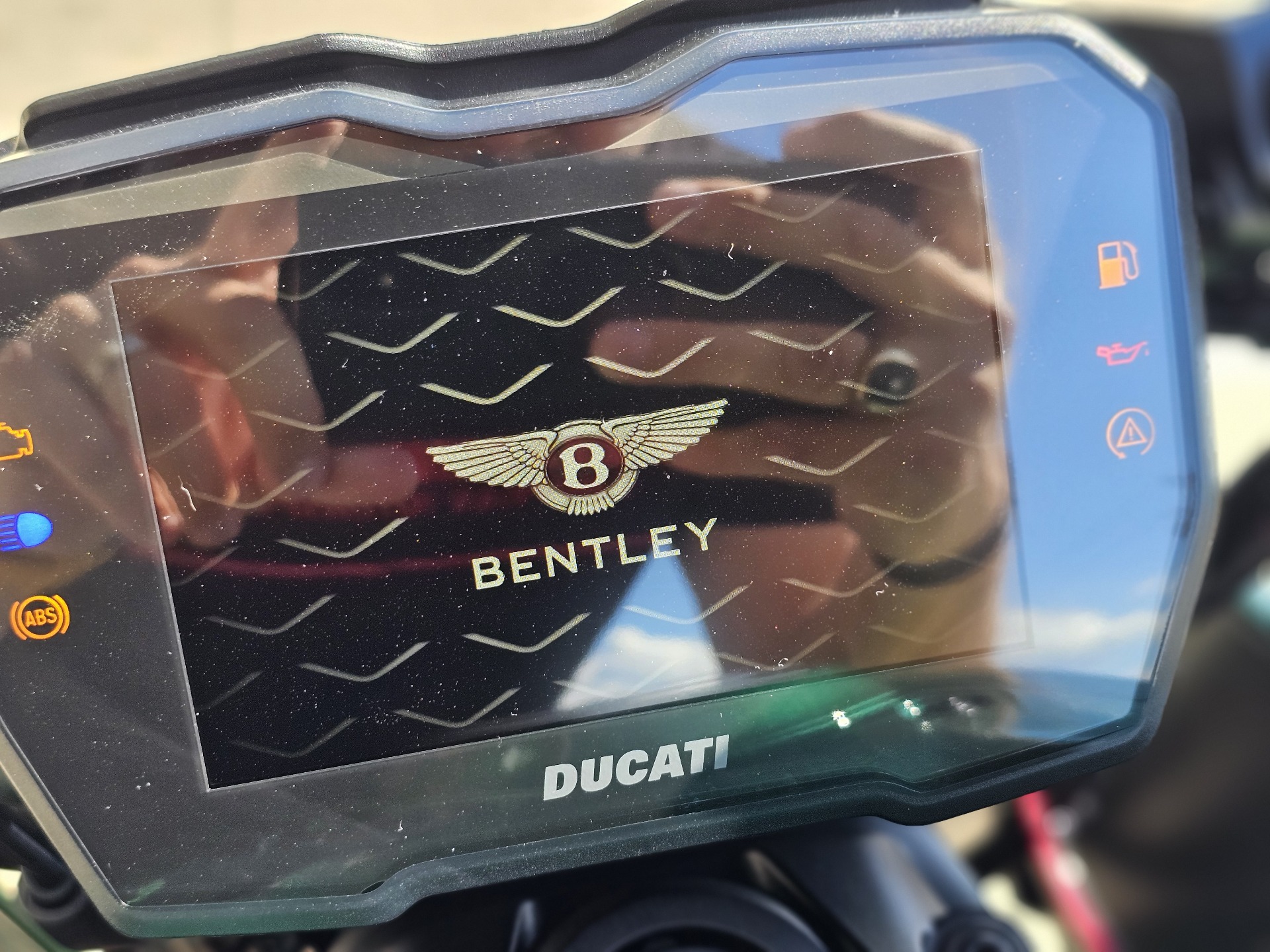 2024 Ducati Diavel For Bentley in Chattanooga, Tennessee - Photo 7