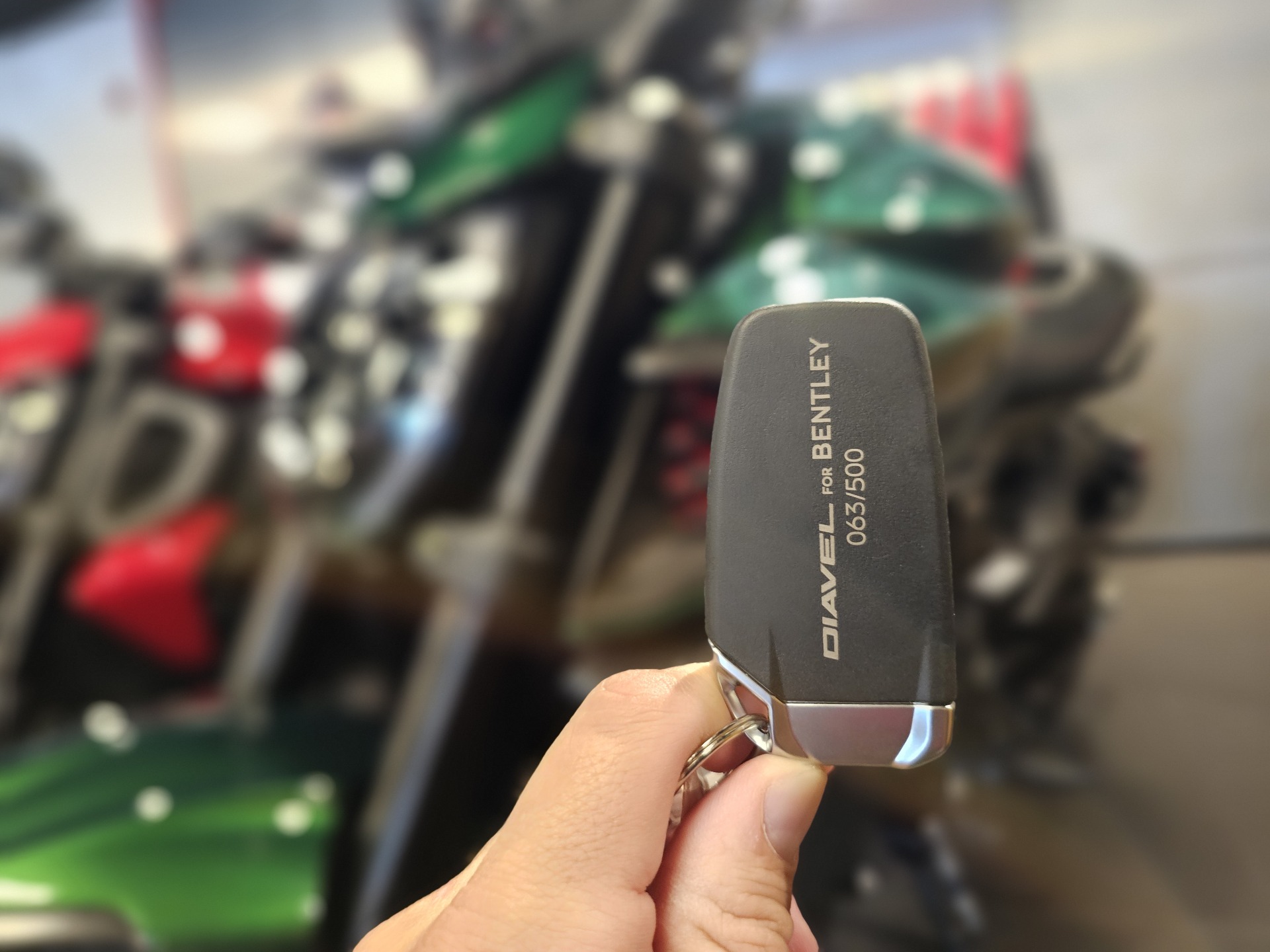 2024 Ducati Diavel For Bentley in Chattanooga, Tennessee - Photo 11