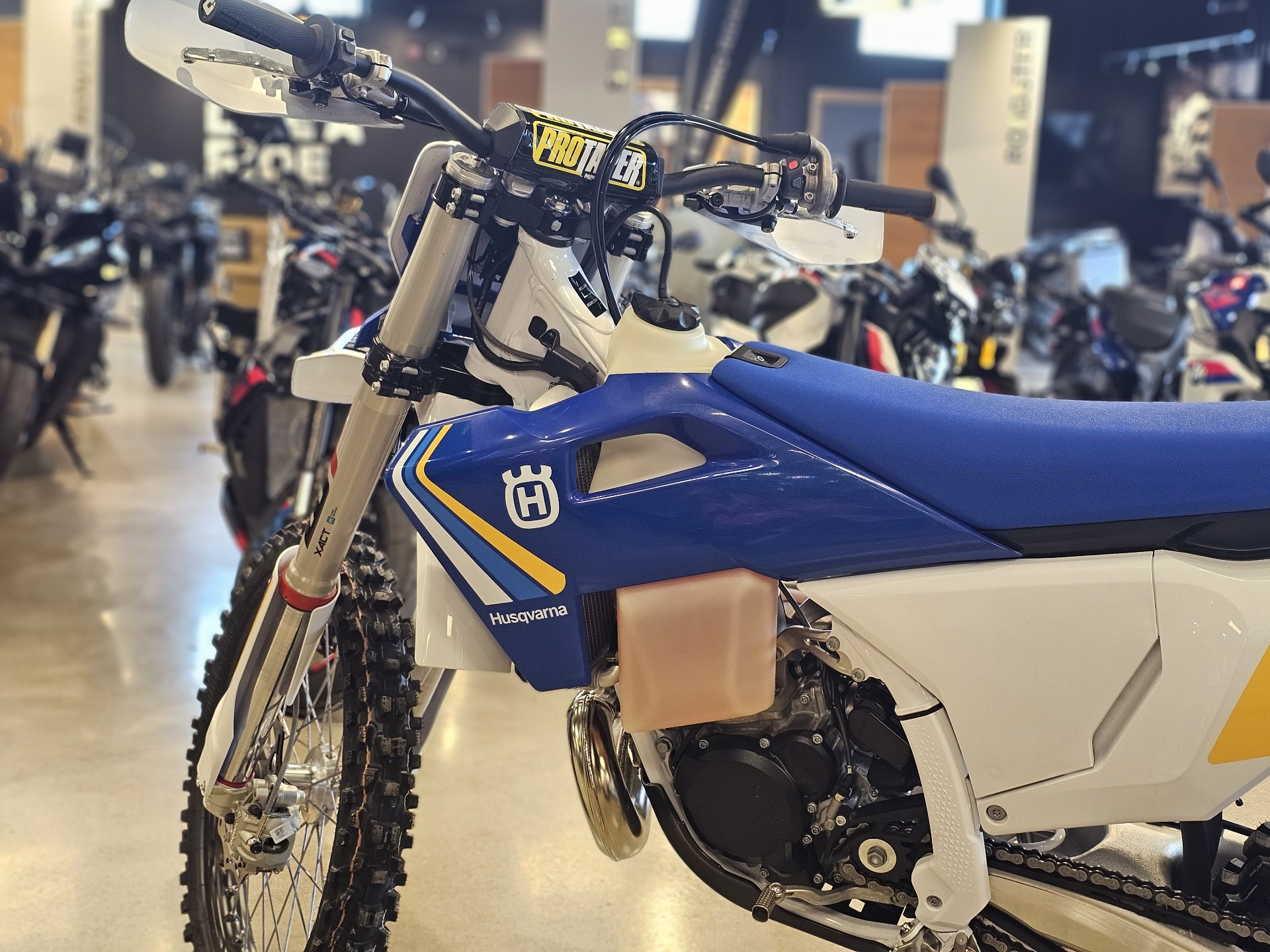 2025 Husqvarna TX 300 Heritage in Chattanooga, Tennessee - Photo 3
