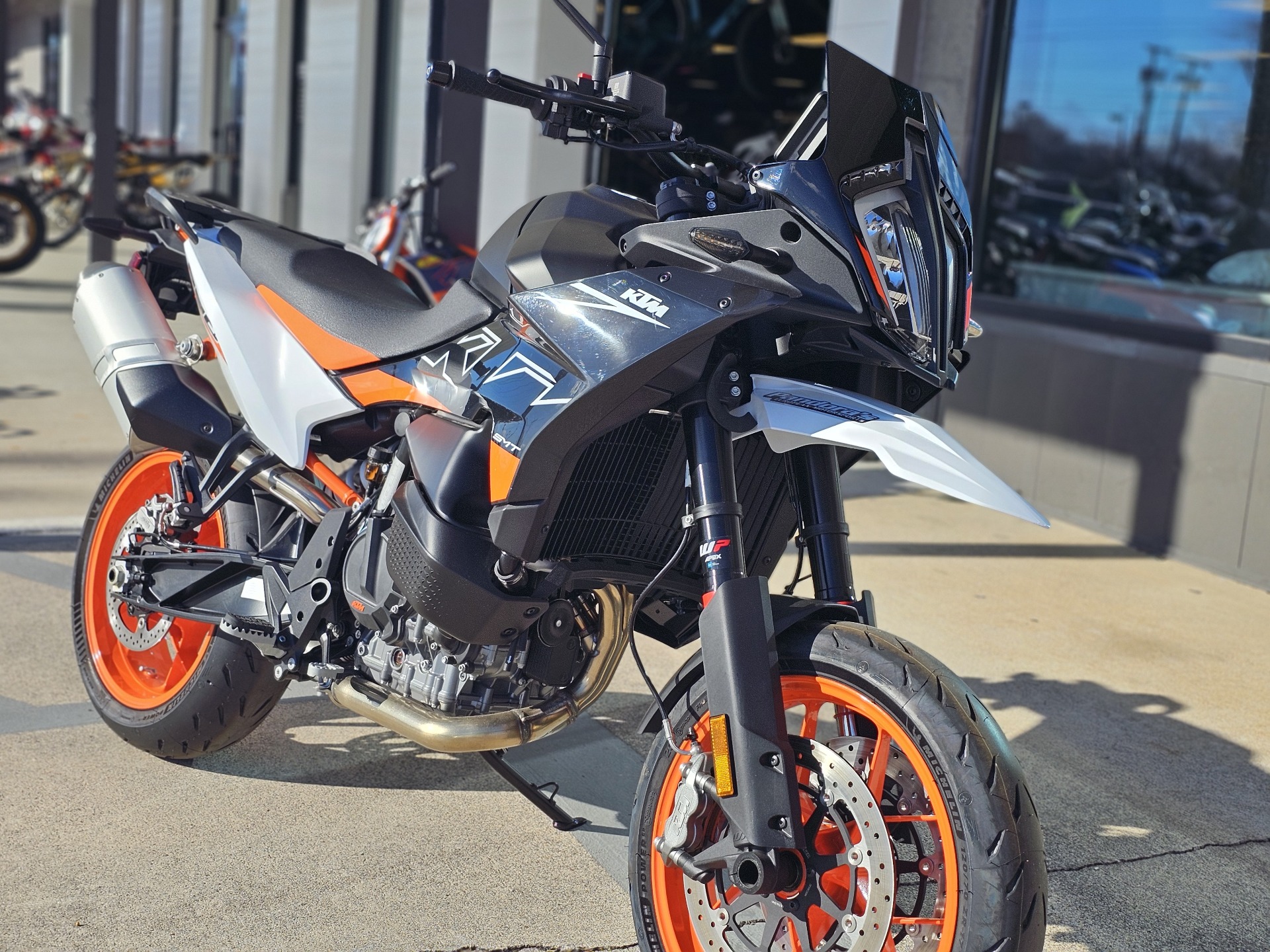 2024 KTM 890 SMT in Chattanooga, Tennessee - Photo 2