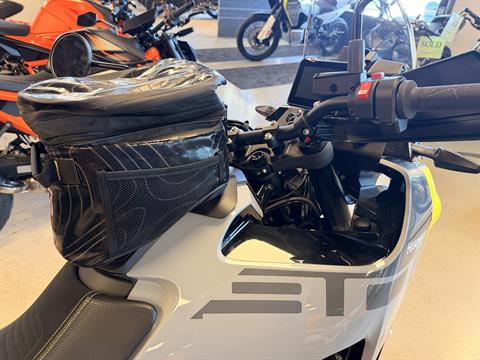 2025 Husqvarna Norden 901 in Chattanooga, Tennessee - Photo 3