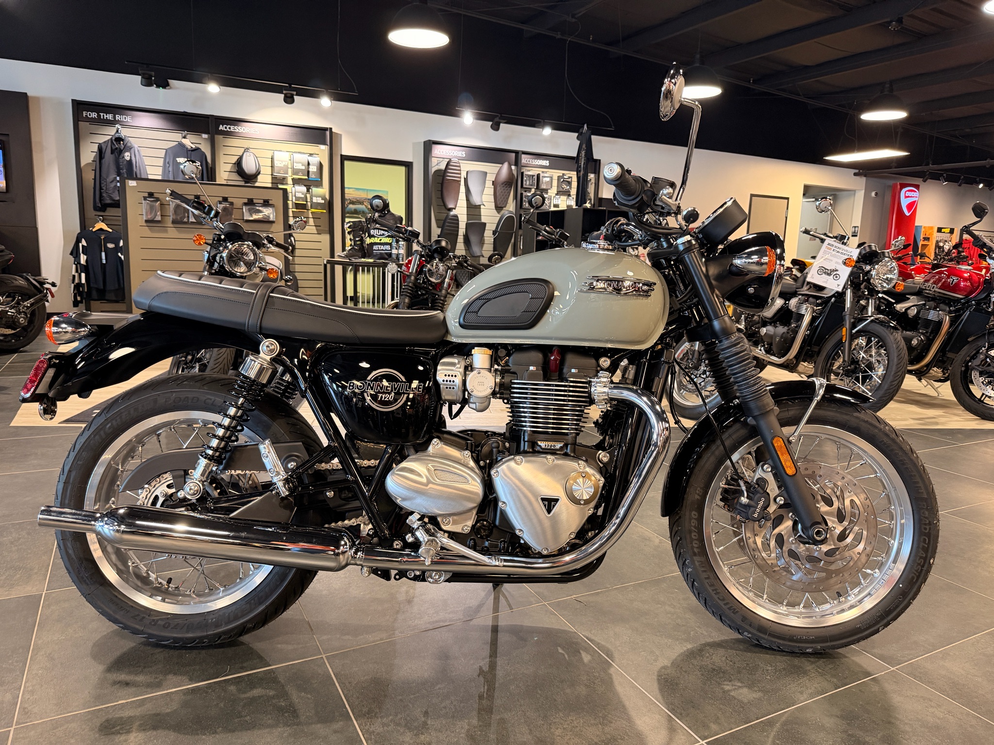 2026 Triumph Bonneville T120 1