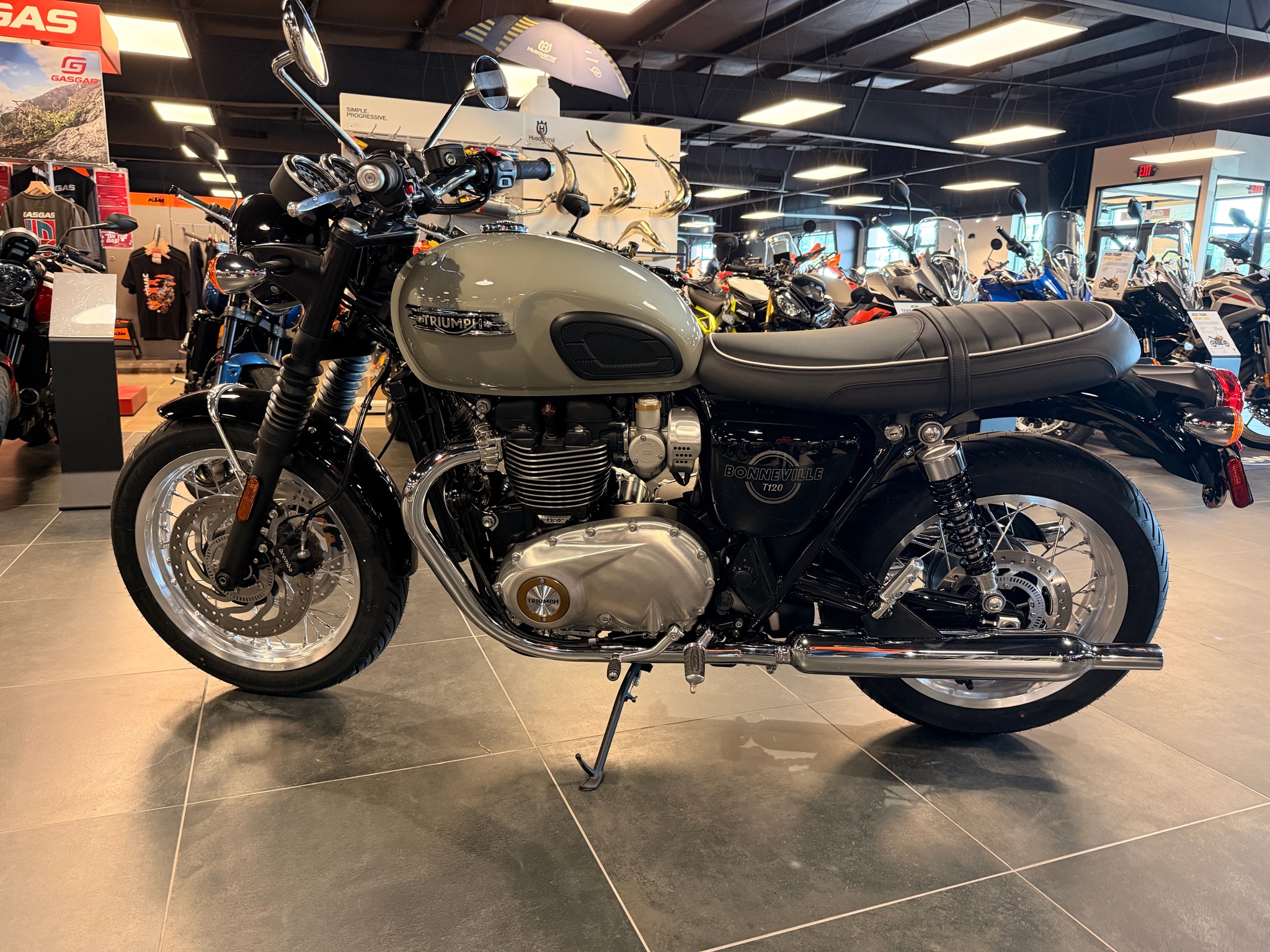 2026 Triumph Bonneville T120 5