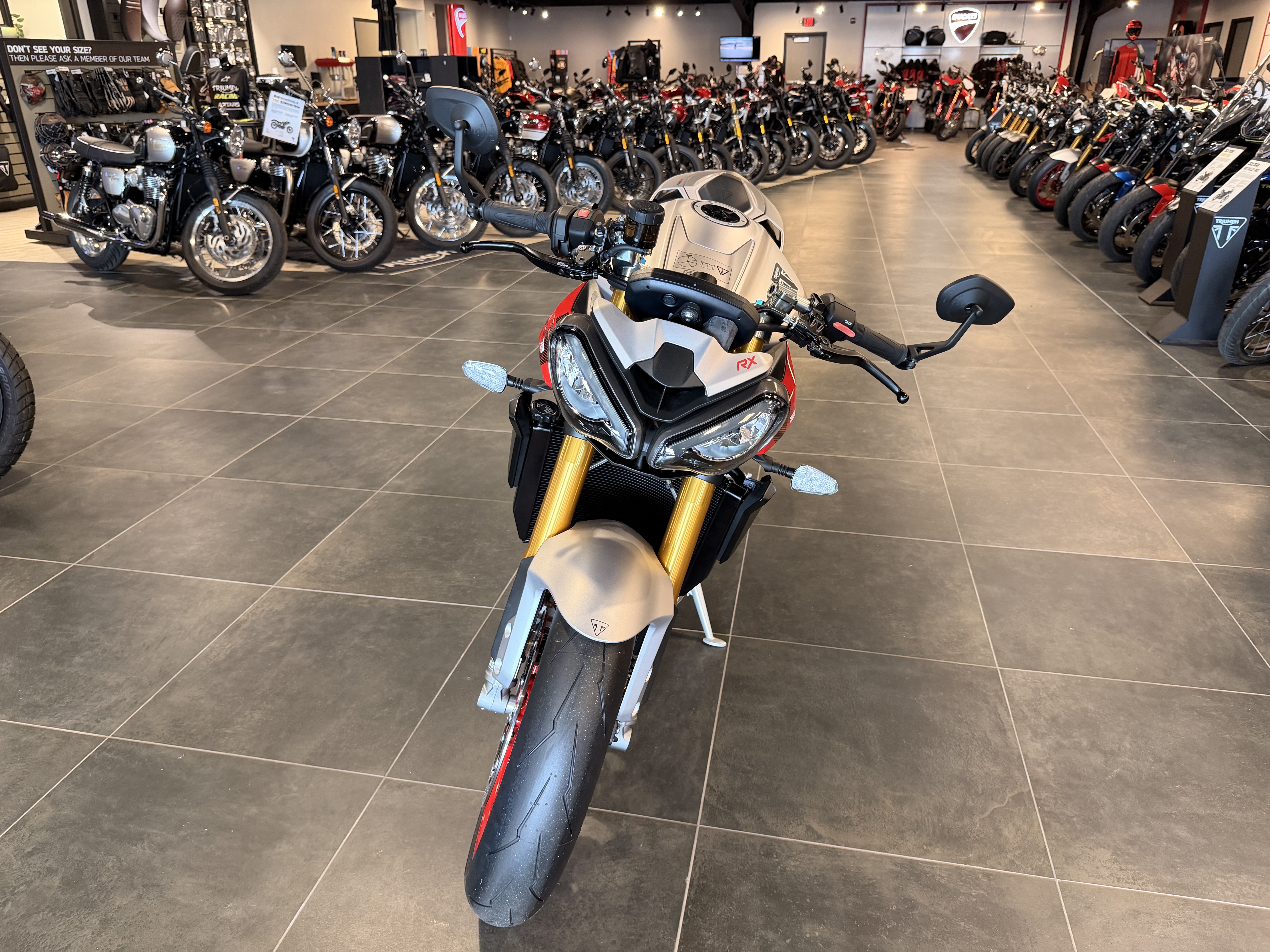 2026 Triumph Street Triple 765 RX in Chattanooga, Tennessee - Photo 3