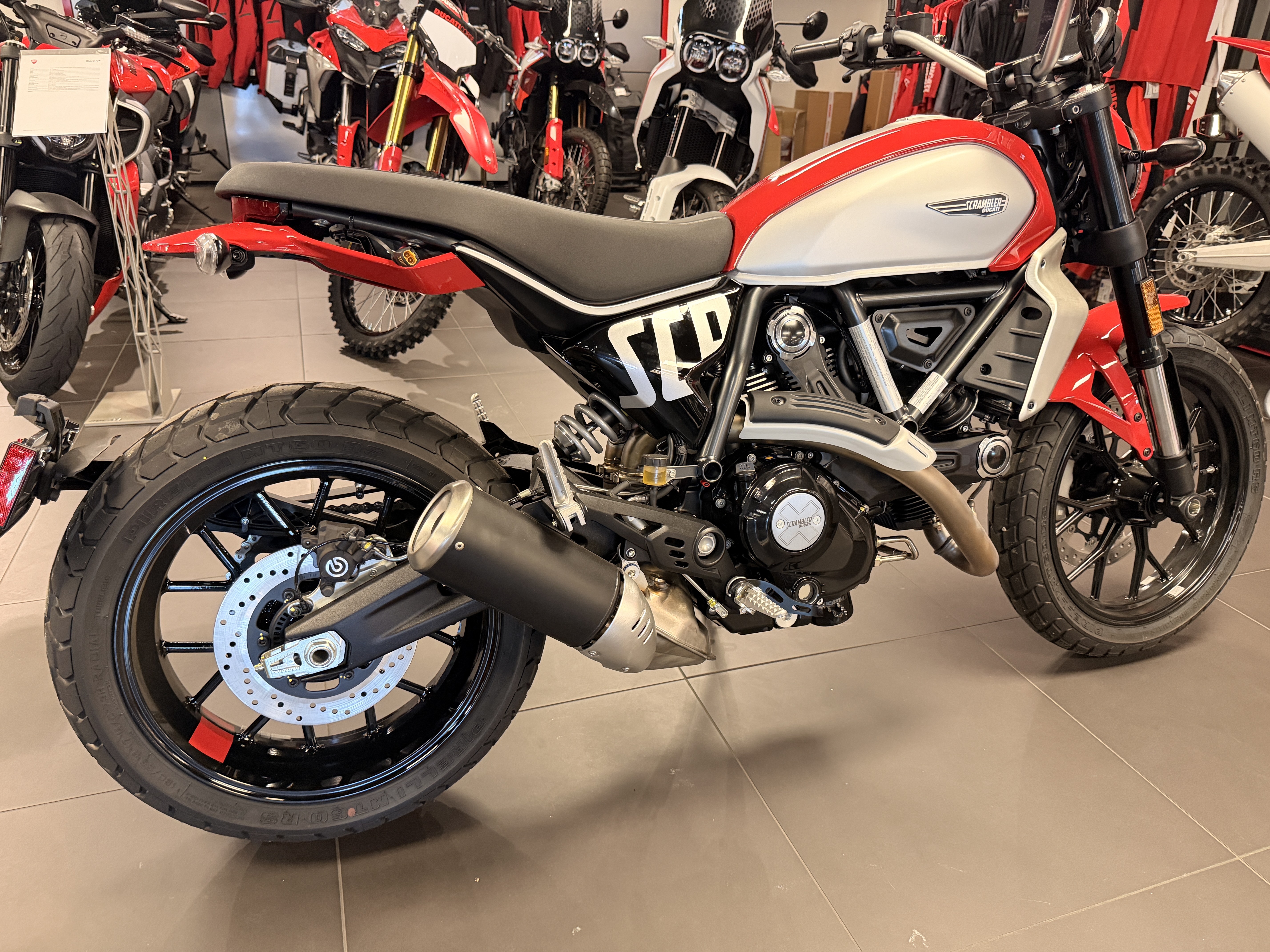 2025 Ducati Scrambler Icon in Chattanooga, Tennessee - Photo 3