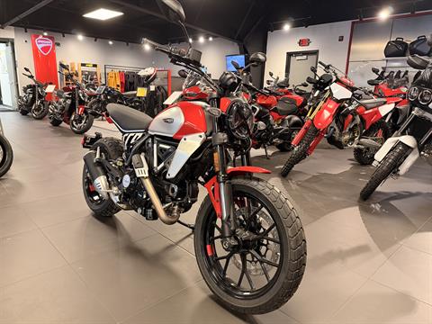 2025 Ducati Scrambler Icon in Chattanooga, Tennessee - Photo 5