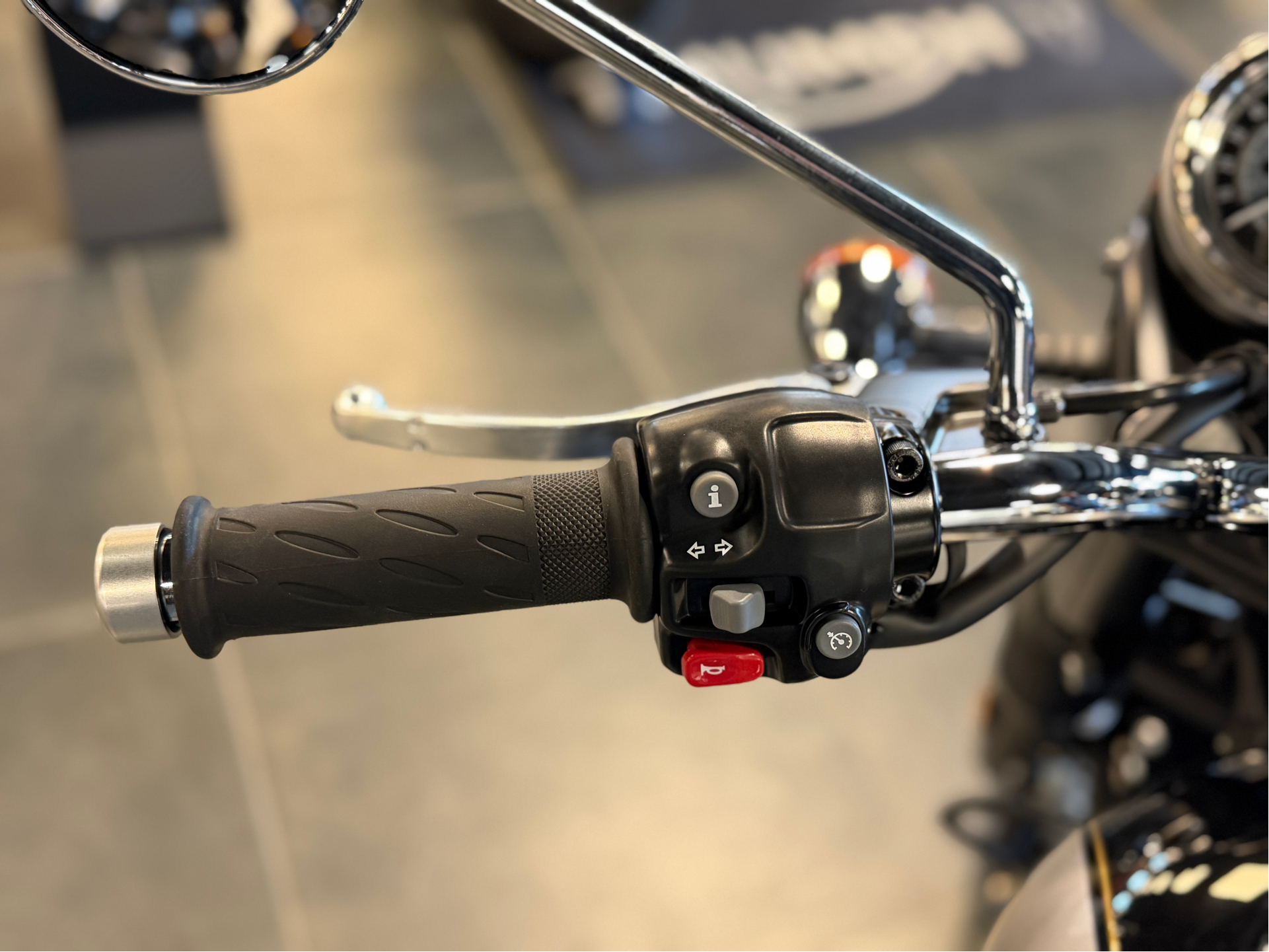 2025 Triumph Bonneville T120 in Chattanooga, Tennessee - Photo 7