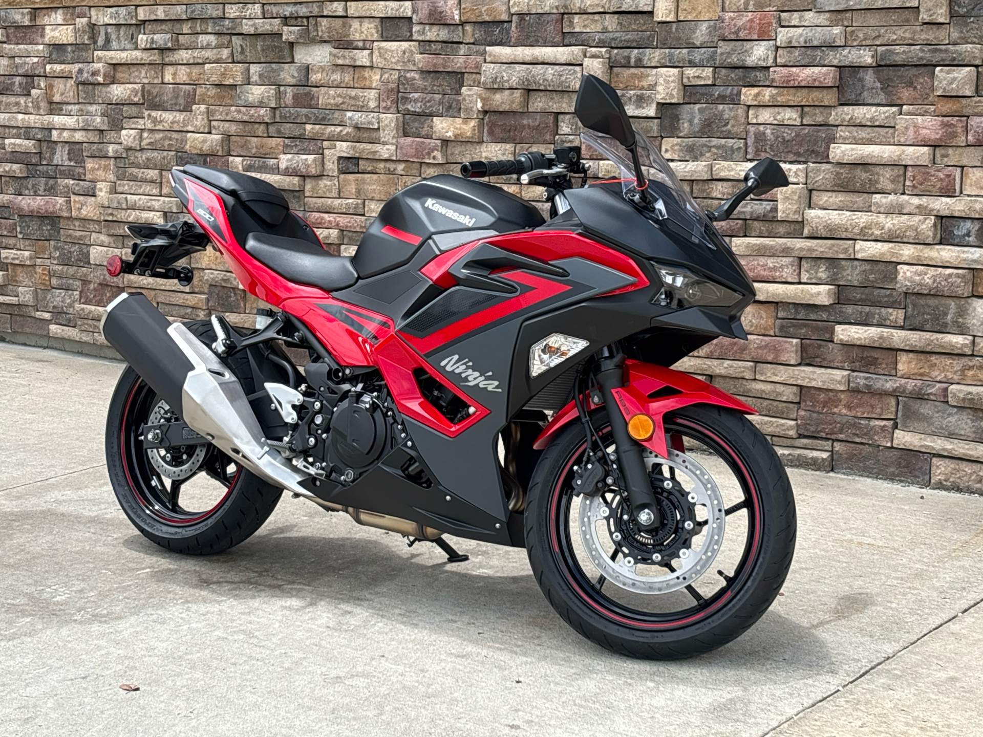 2025 Kawasaki Ninja 500 ABS in Columbia, Missouri - Photo 3