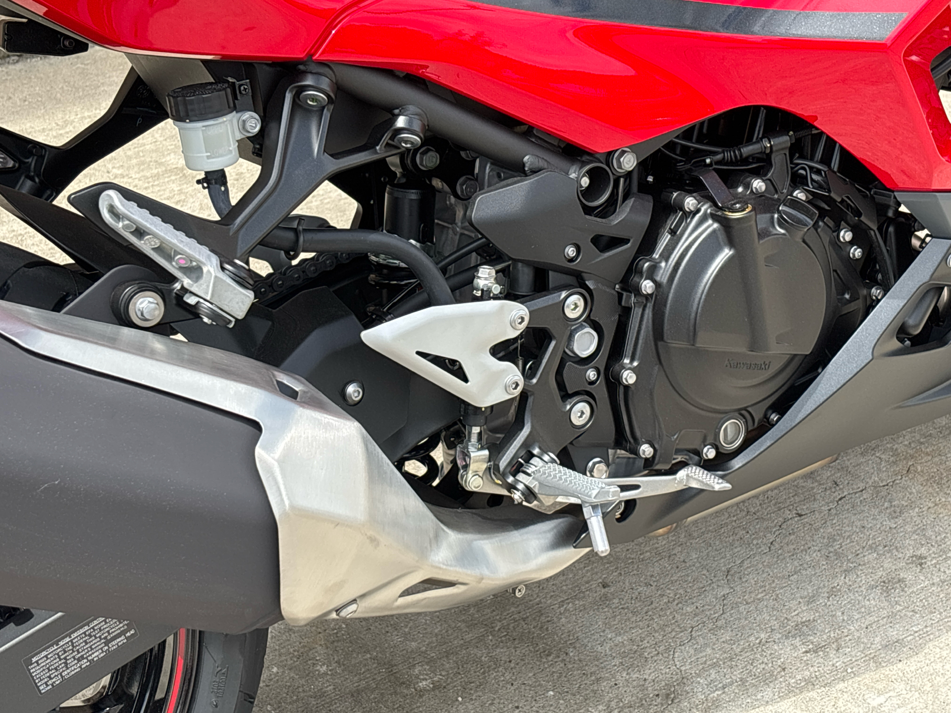 2025 Kawasaki Ninja 500 ABS in Columbia, Missouri - Photo 5