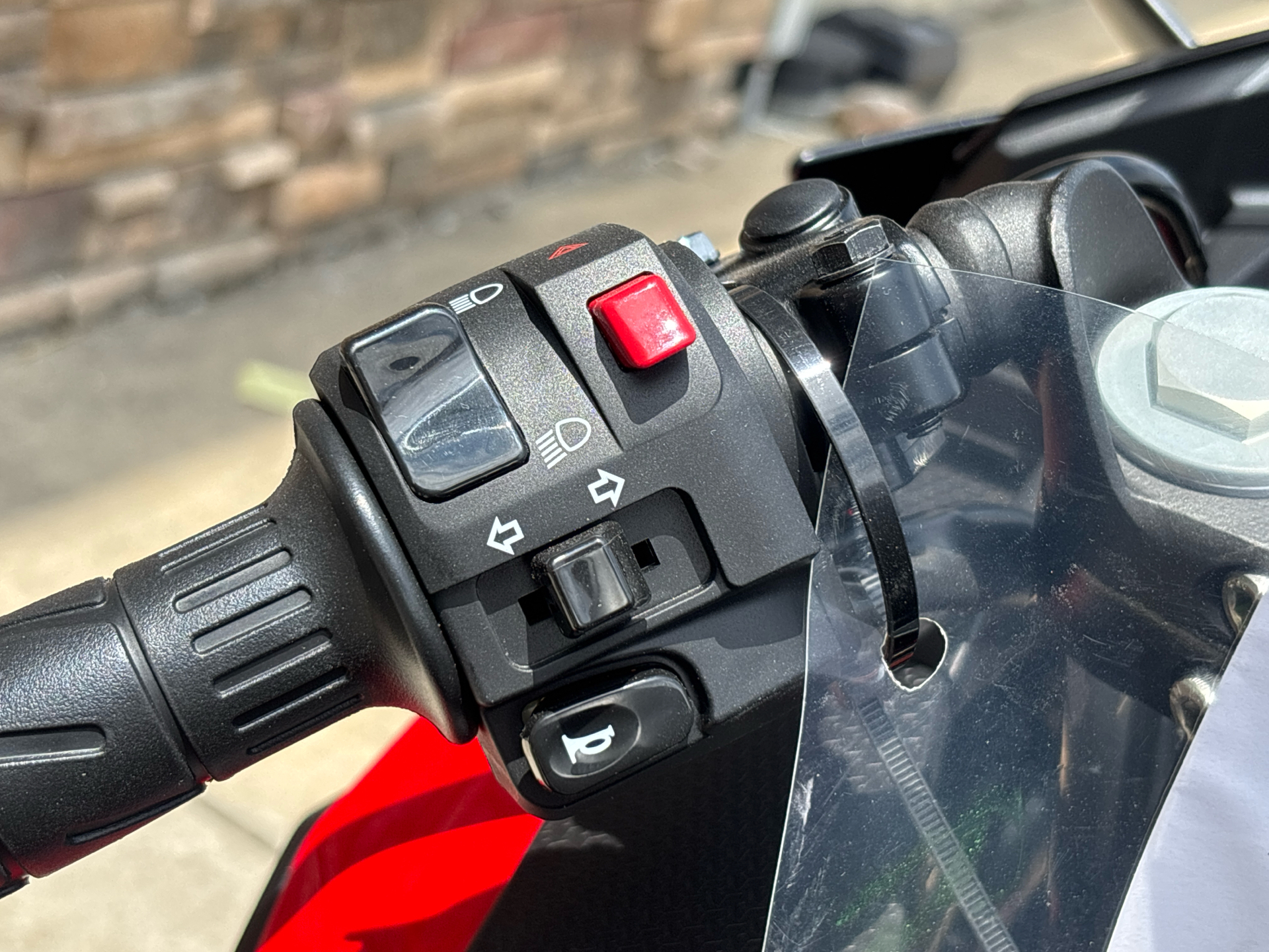 2025 Kawasaki Ninja 500 ABS in Columbia, Missouri - Photo 7