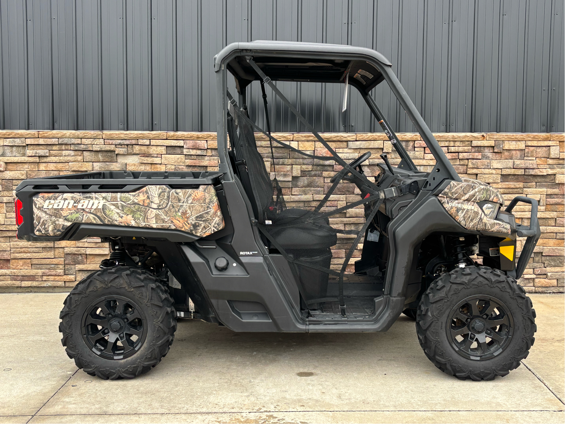 2024 Can-Am Defender XT HD7 in Columbia, Missouri - Photo 1
