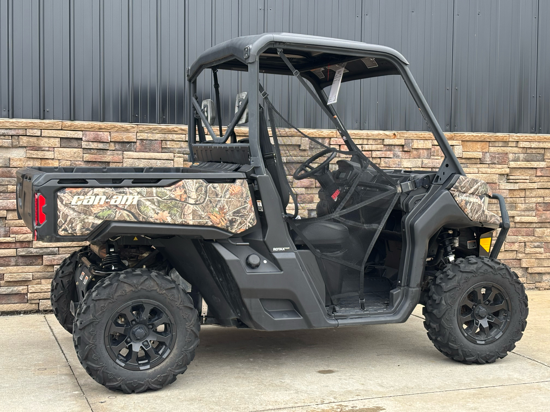 2024 Can-Am Defender XT HD7 in Columbia, Missouri - Photo 3