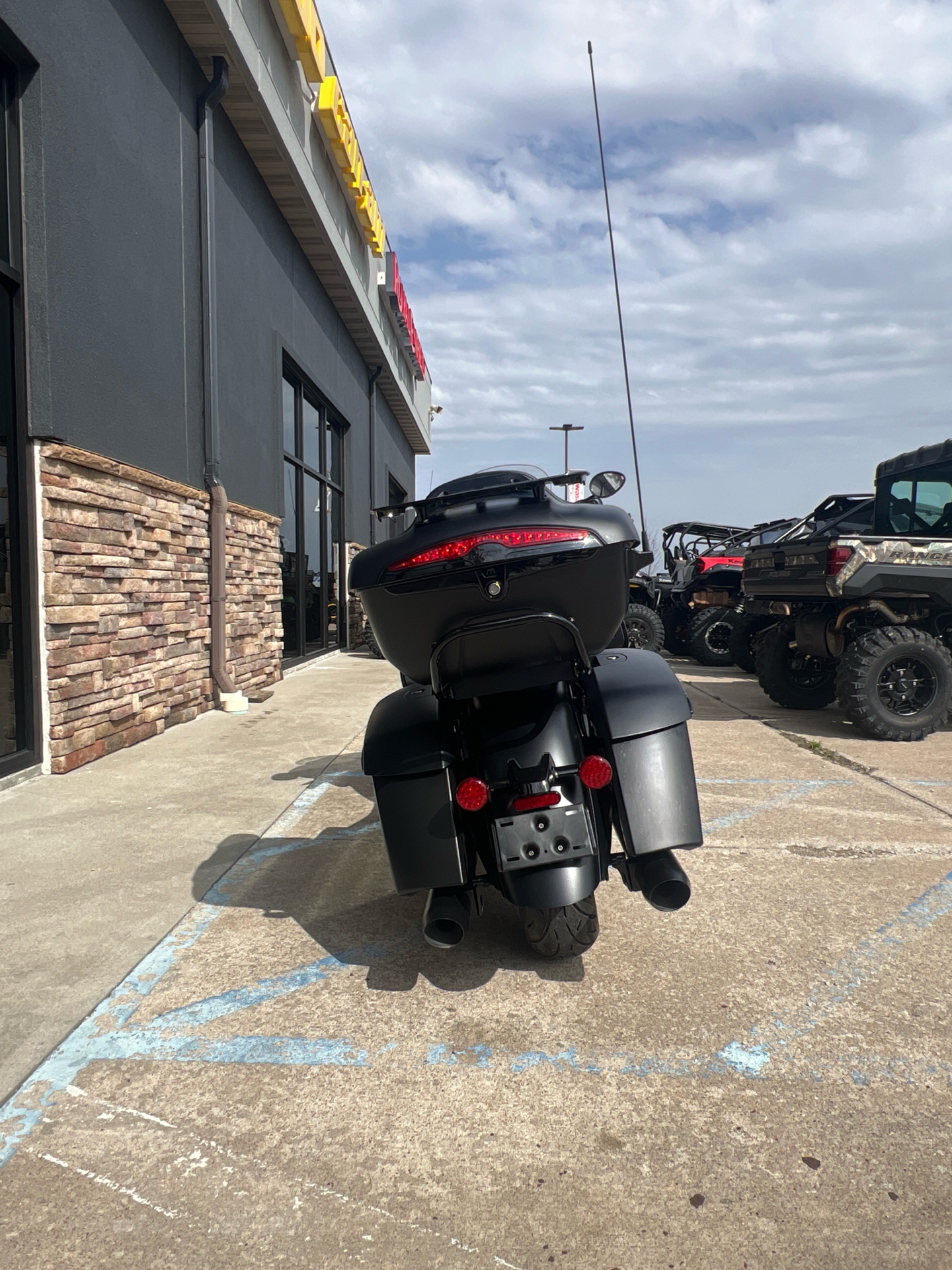 2024 Indian Motorcycle Roadmaster® Dark Horse® in Columbia, Missouri - Photo 2