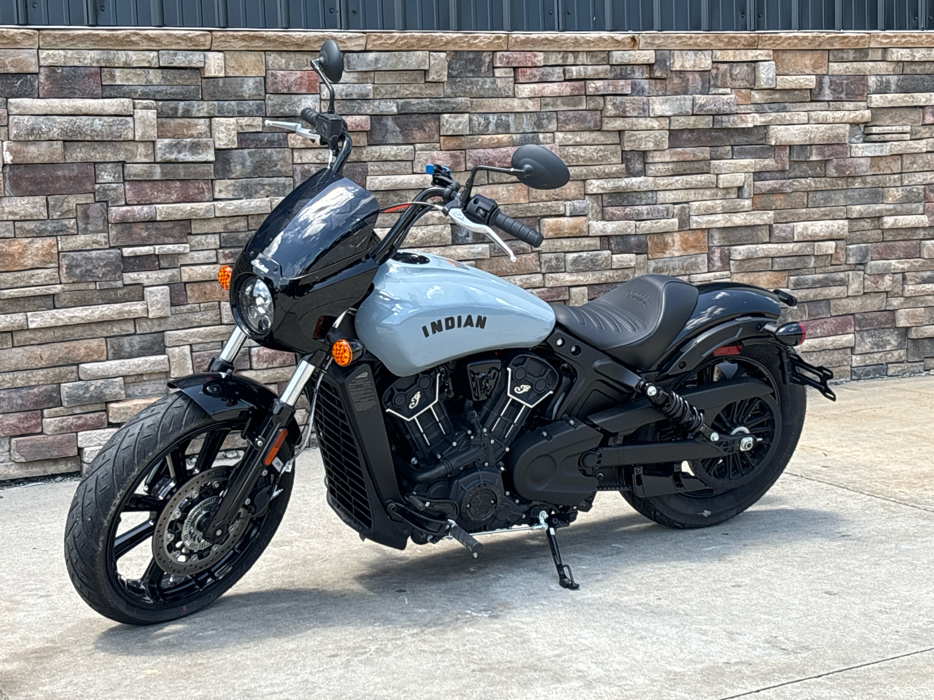 2024 Indian Motorcycle Scout® Rogue Sixty ABS in Columbia, Missouri - Photo 2