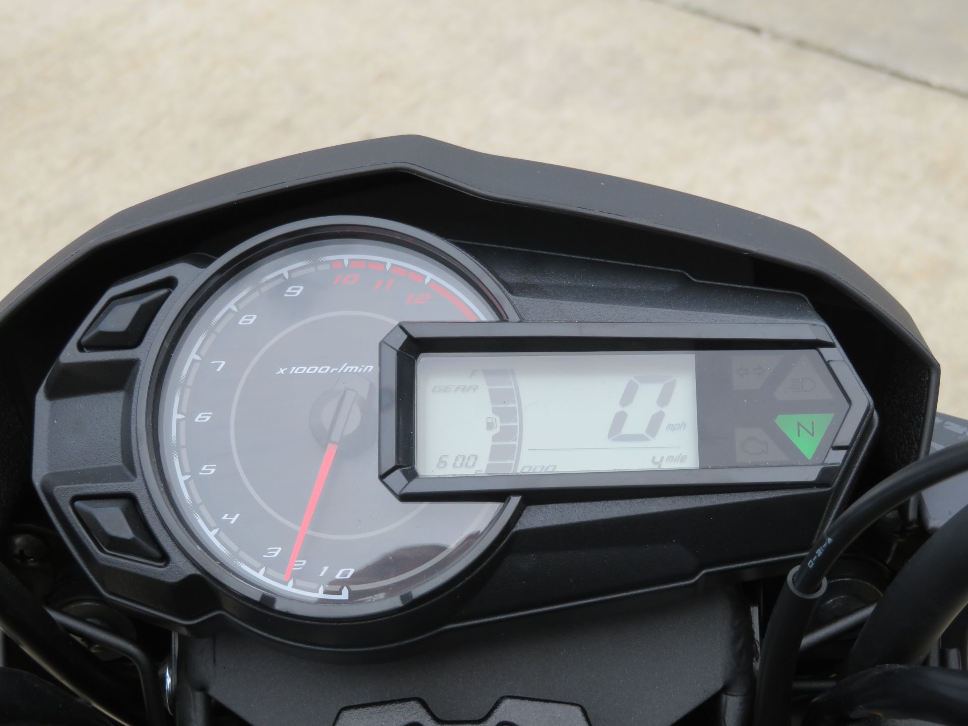 2024 Kawasaki Z125 Pro in Columbia, Missouri - Photo 13