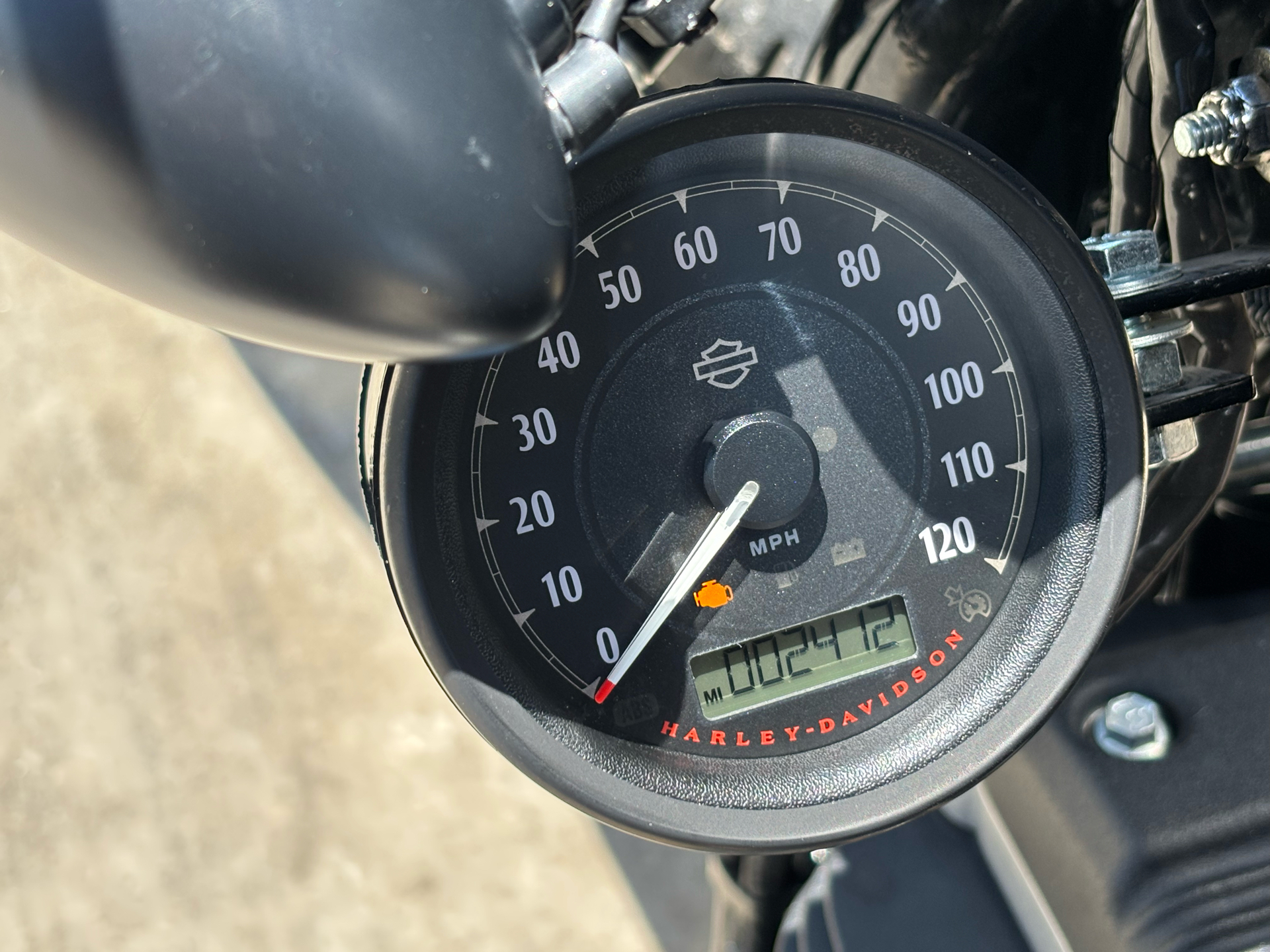 2019 Harley-Davidson Iron 883™ in Columbia, Missouri - Photo 7
