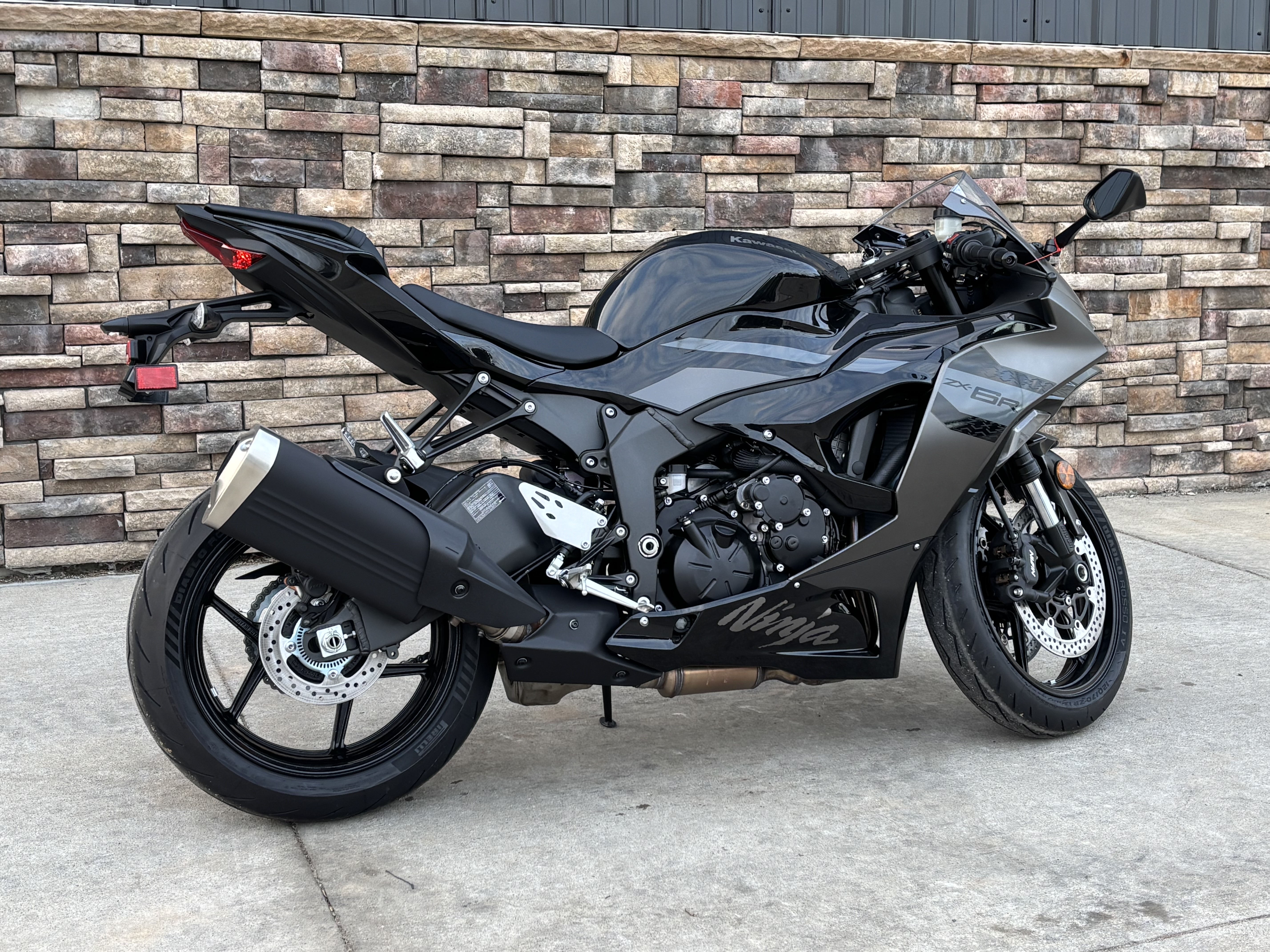 2026 Kawasaki Ninja ZX-6R in Columbia, Missouri - Photo 2