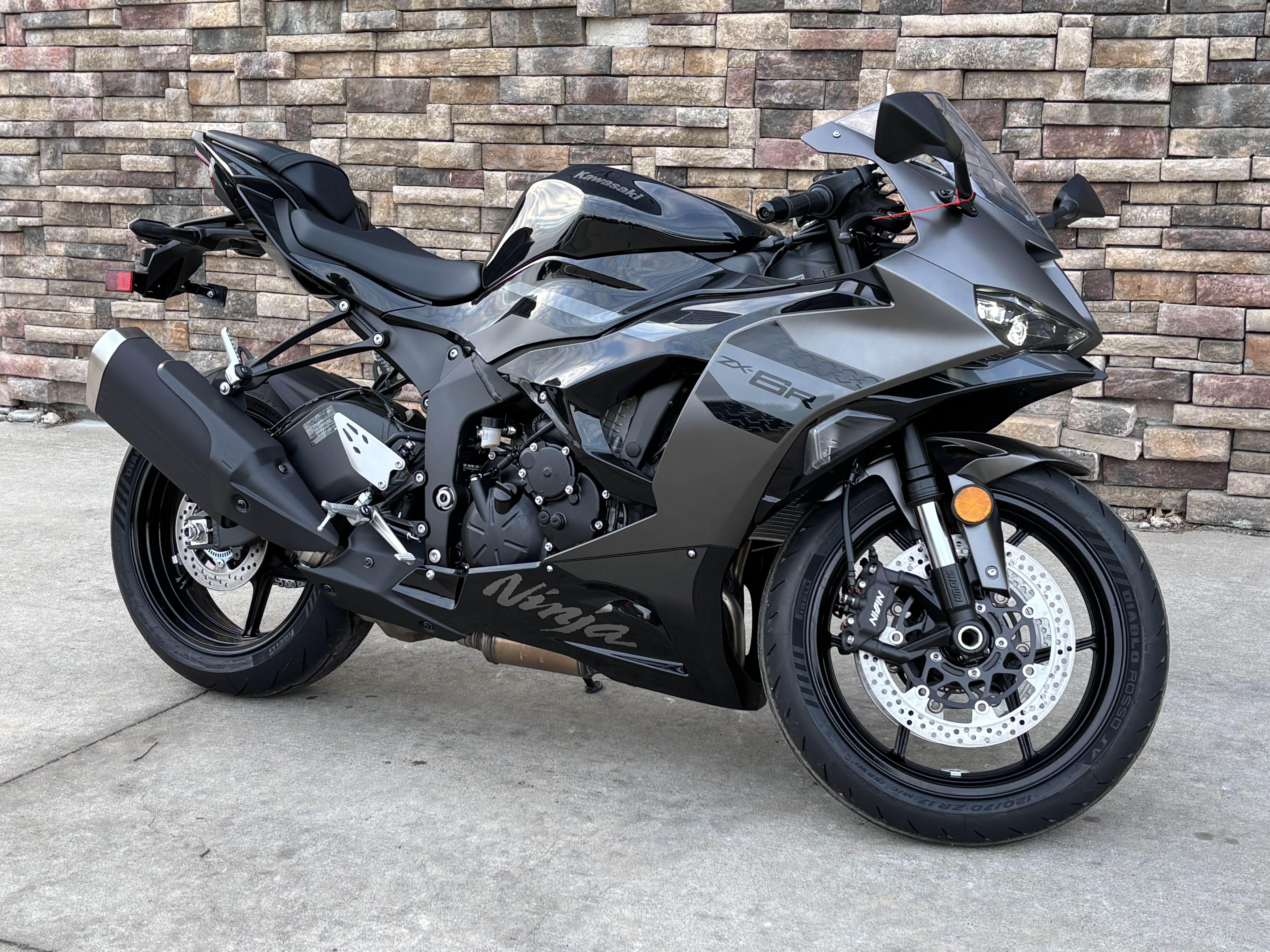 2026 Kawasaki Ninja ZX-6R in Columbia, Missouri - Photo 3