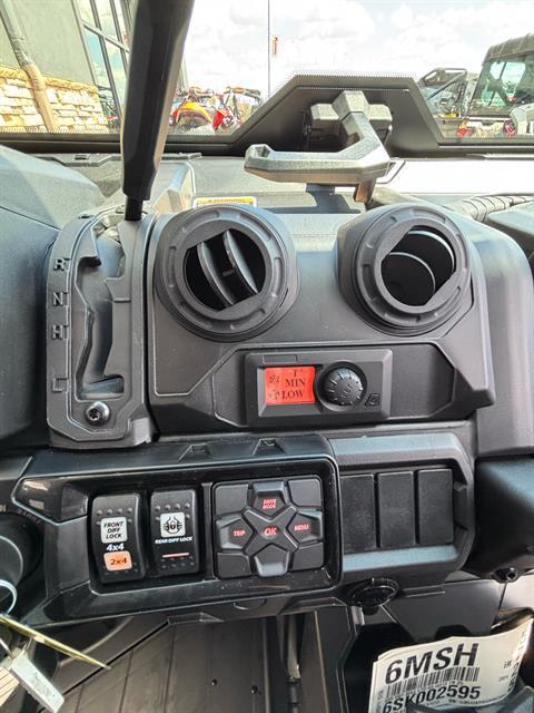 2025 Can-Am Defender MAX Limited in Columbia, Missouri - Photo 11