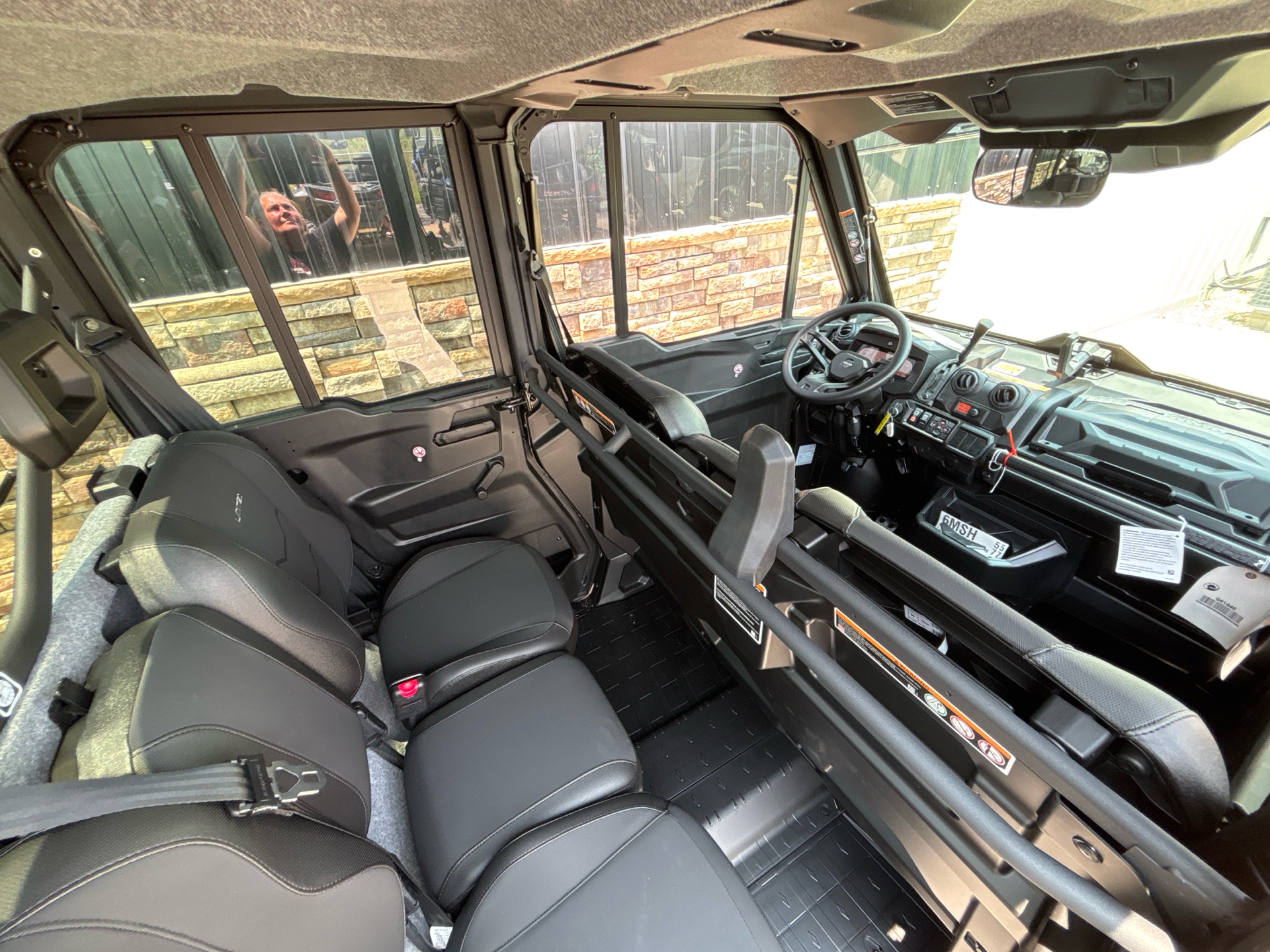 2025 Can-Am Defender MAX Limited in Columbia, Missouri - Photo 10