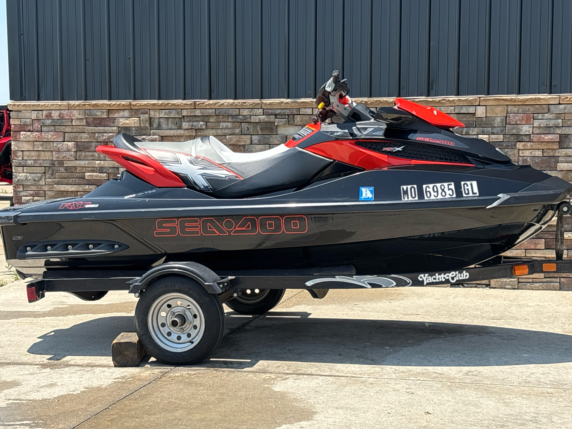 2010 Sea-Doo RXT®-X™ 260 in Columbia, Missouri - Photo 9