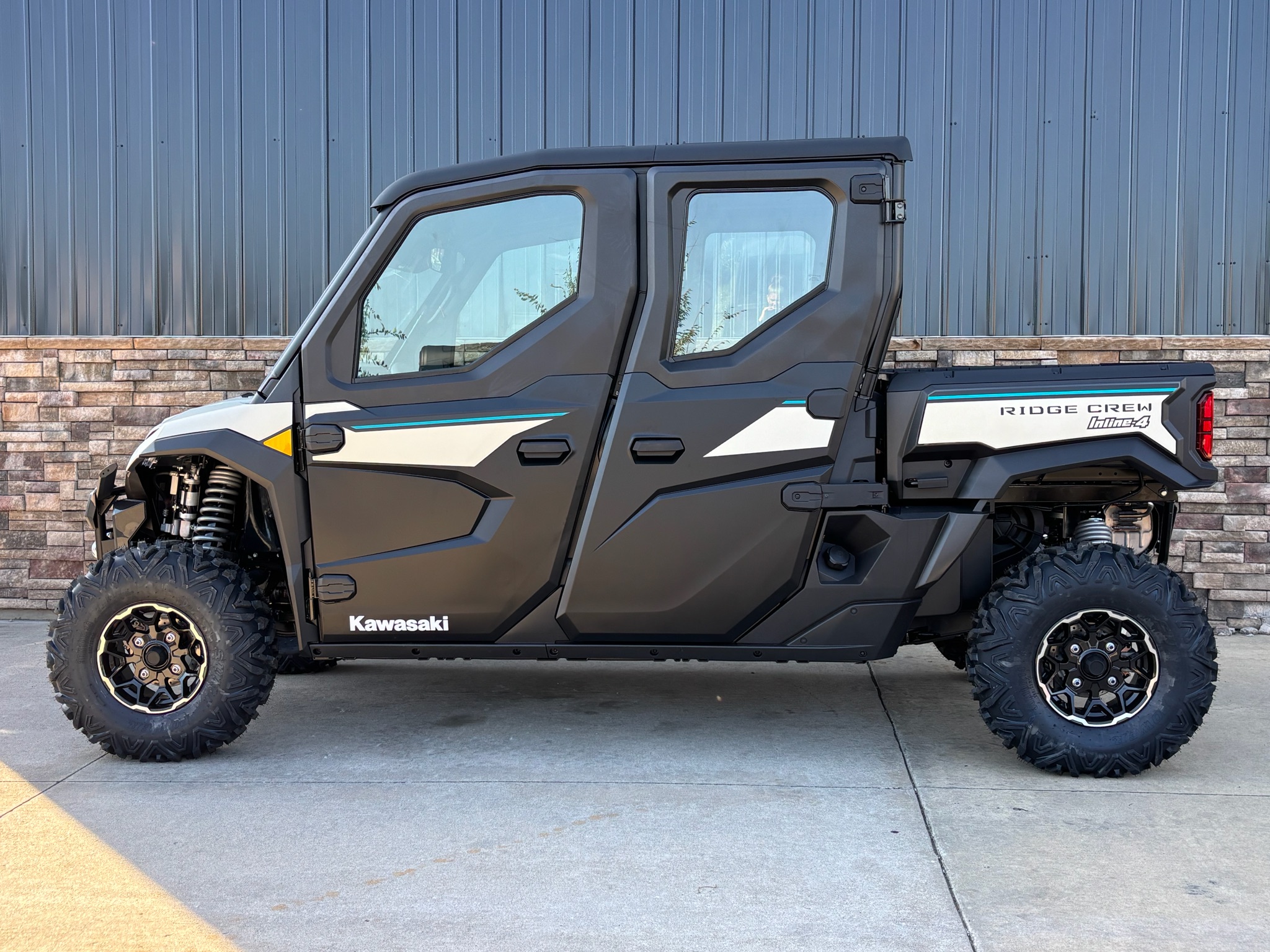 2027 Kawasaki RIDGE® CREW HVAC 1
