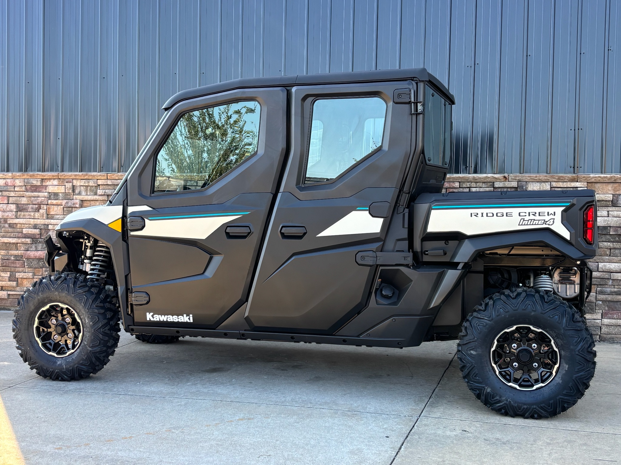 2027 Kawasaki RIDGE® CREW HVAC 2