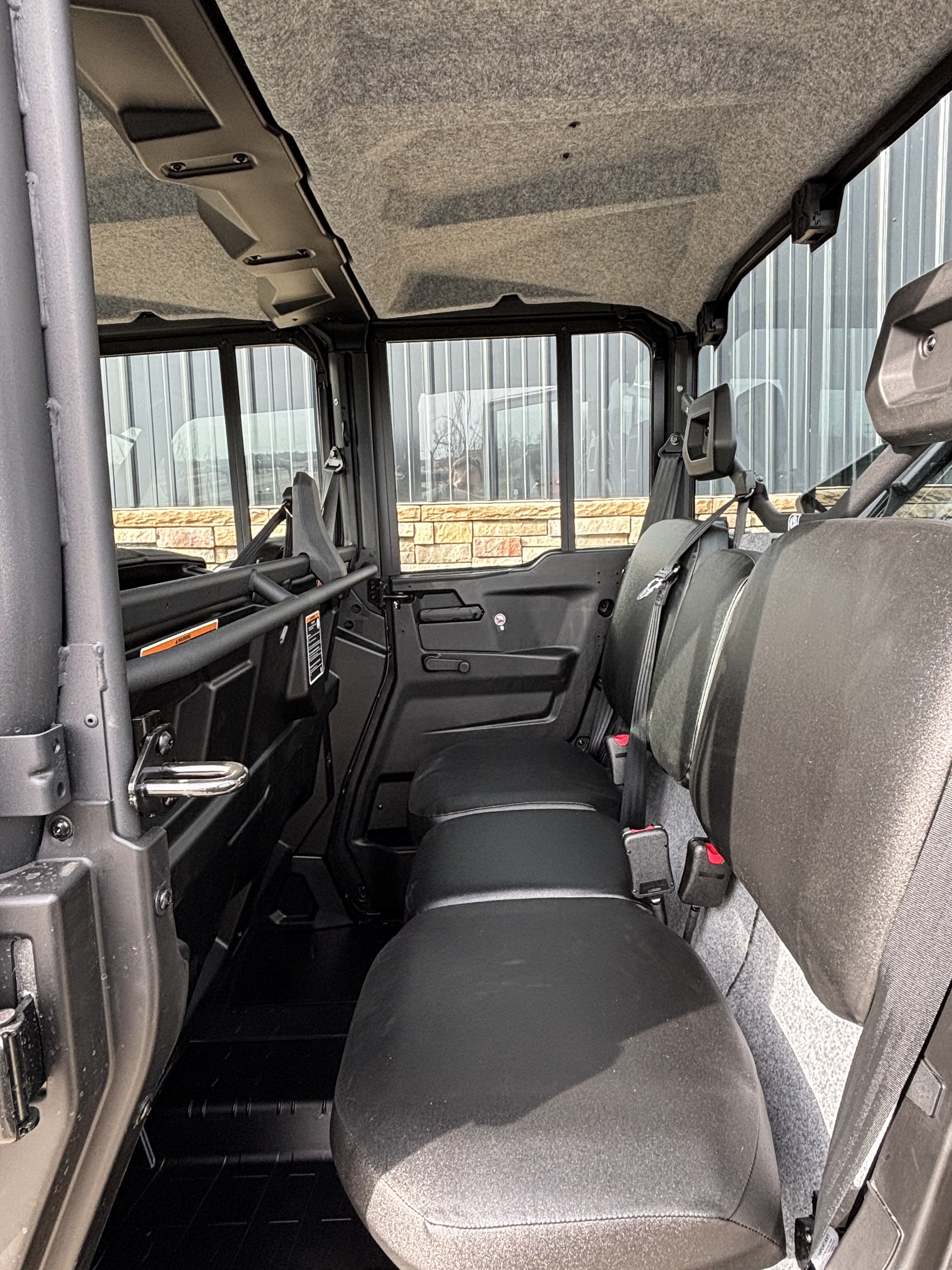 2026 Can-Am Defender MAX DPS CAB HD10 in Columbia, Missouri - Photo 8