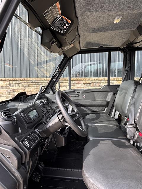 2026 Can-Am Defender MAX DPS CAB HD10 in Columbia, Missouri - Photo 9