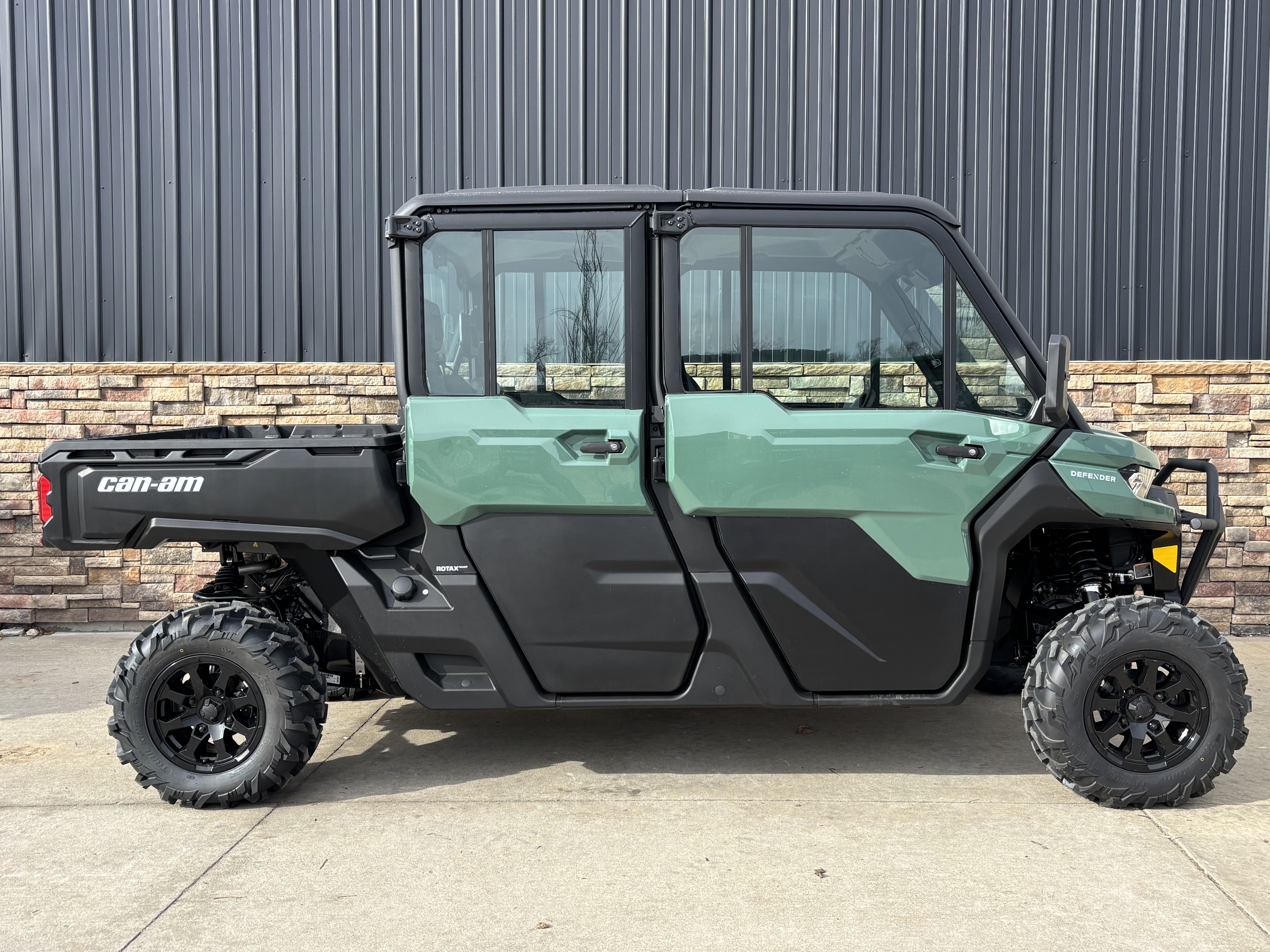 2026 Can-Am Defender MAX DPS CAB HD10 in Columbia, Missouri - Photo 15