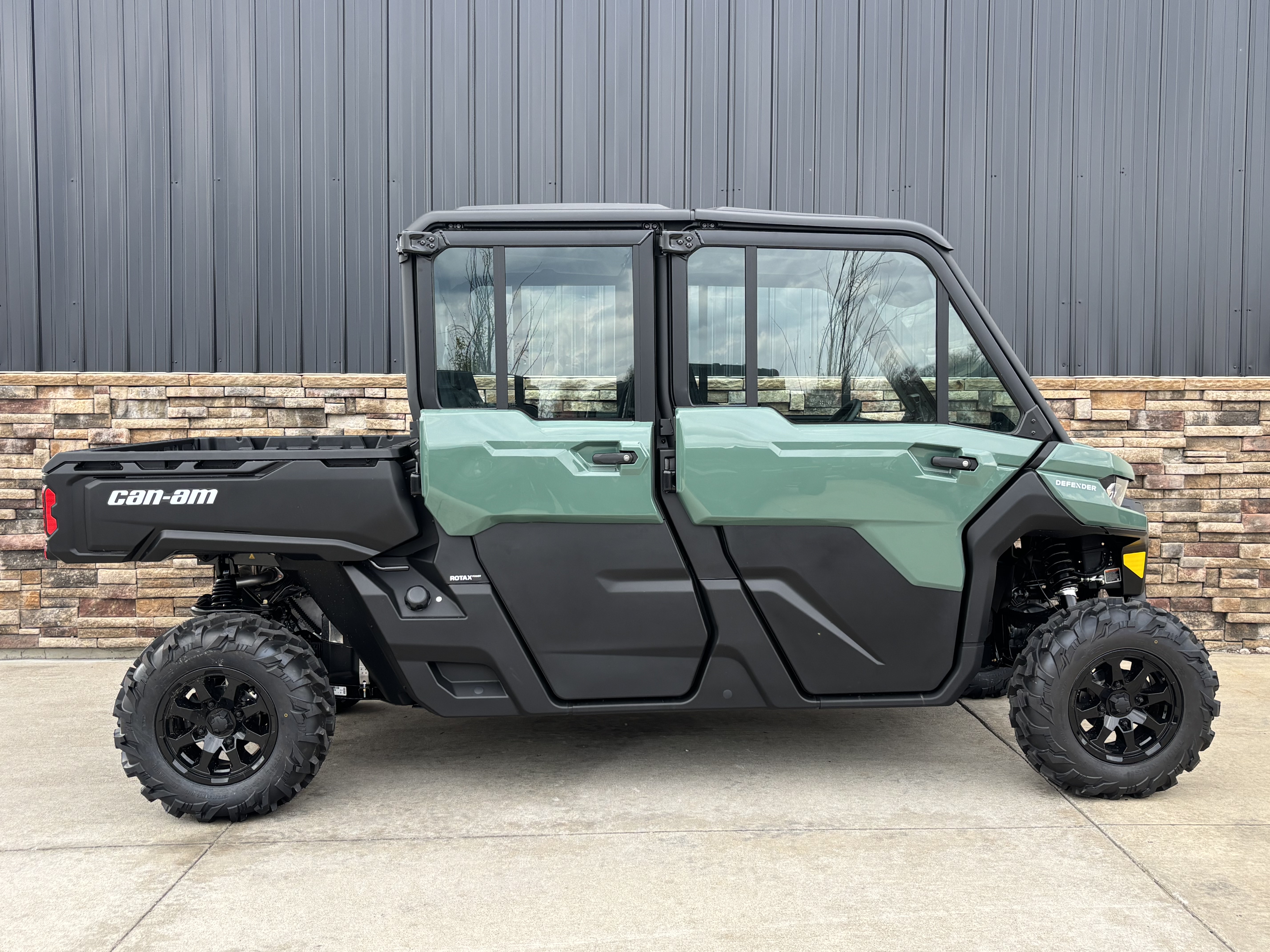 2026 Can-Am Defender MAX DPS CAB HD10 in Columbia, Missouri - Photo 17