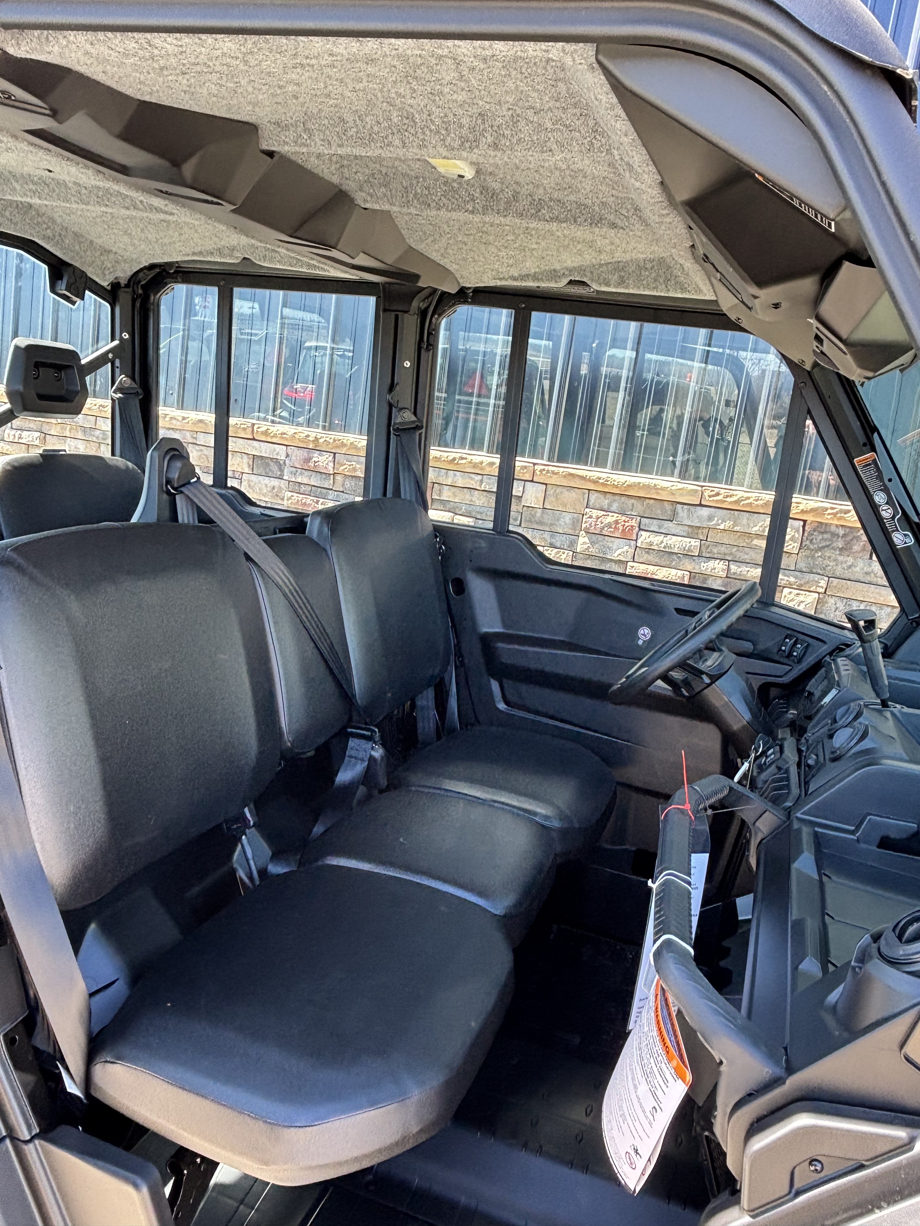 2026 Can-Am Defender MAX DPS CAB HD10 in Columbia, Missouri - Photo 6