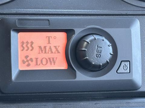 2026 Can-Am Defender MAX DPS CAB HD10 in Columbia, Missouri - Photo 9