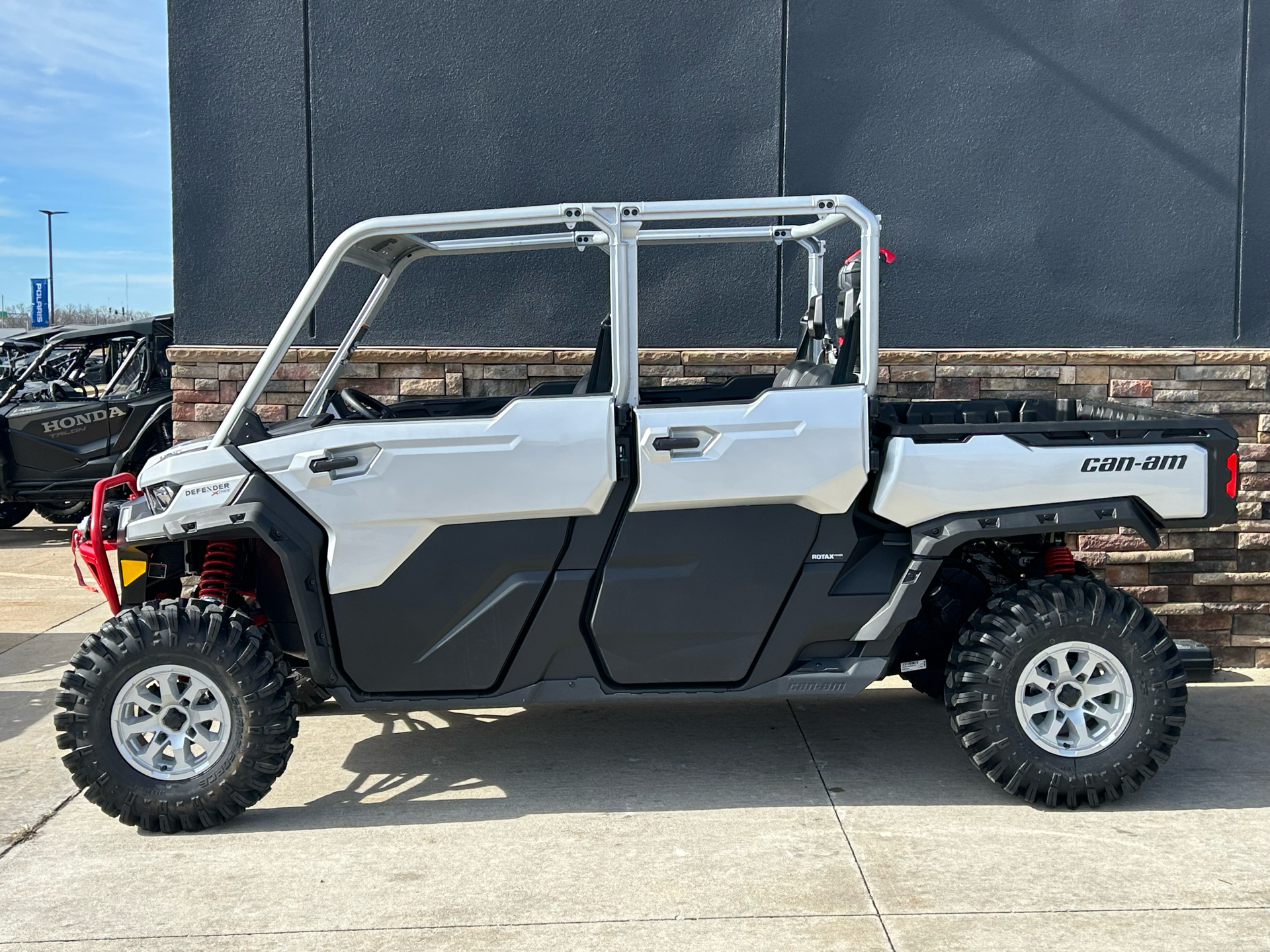 2025 Can-Am Defender MAX X MR With Half-Doors in Columbia, Missouri - Photo 1