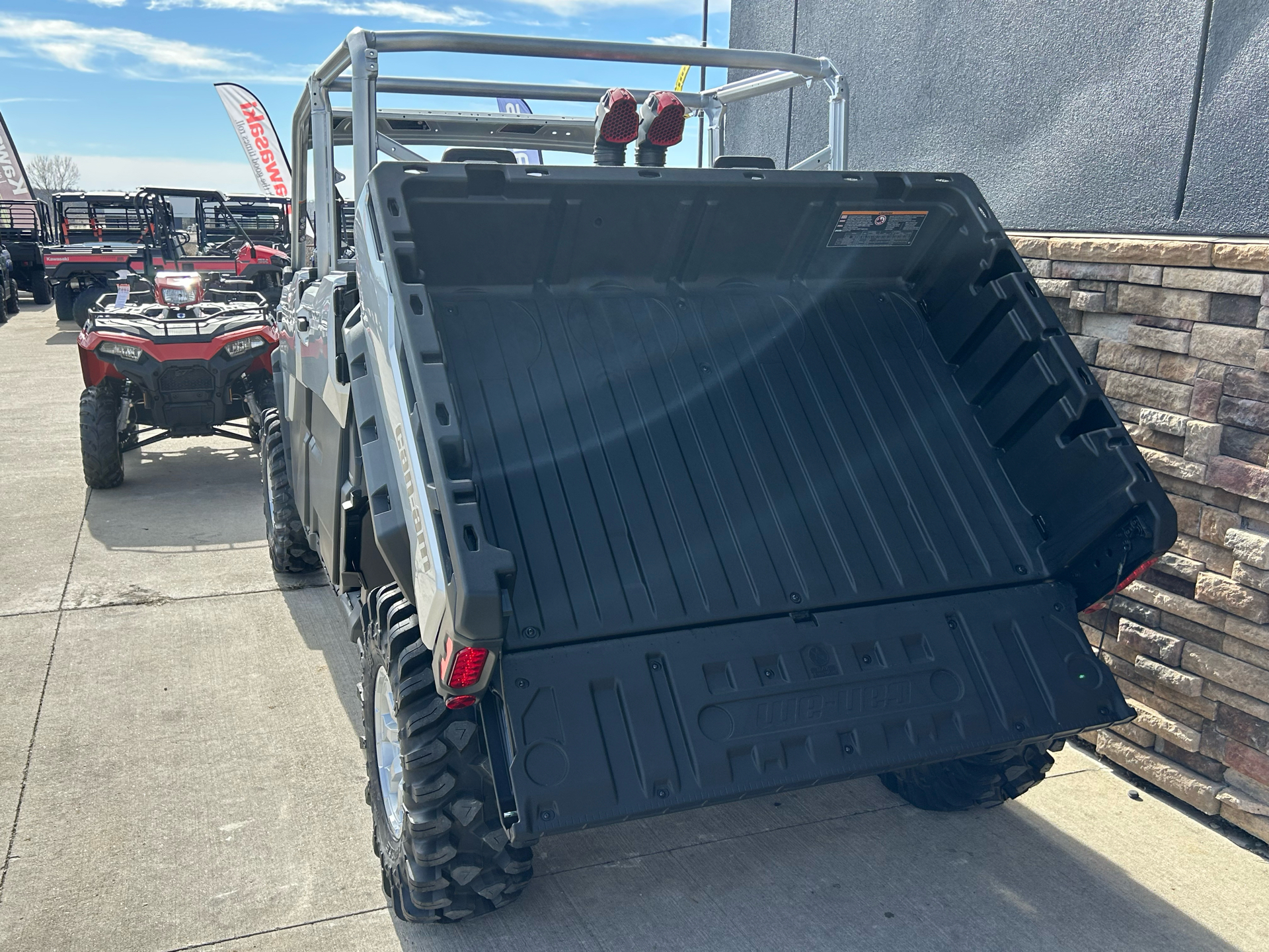 2025 Can-Am Defender MAX X MR With Half-Doors in Columbia, Missouri - Photo 6