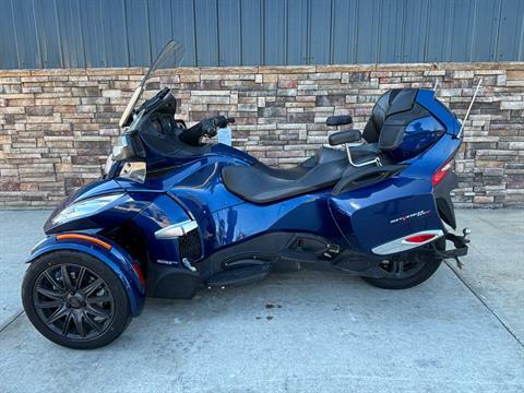 2016 Can-Am Spyder RT-S SE6 in Columbia, Missouri - Photo 10