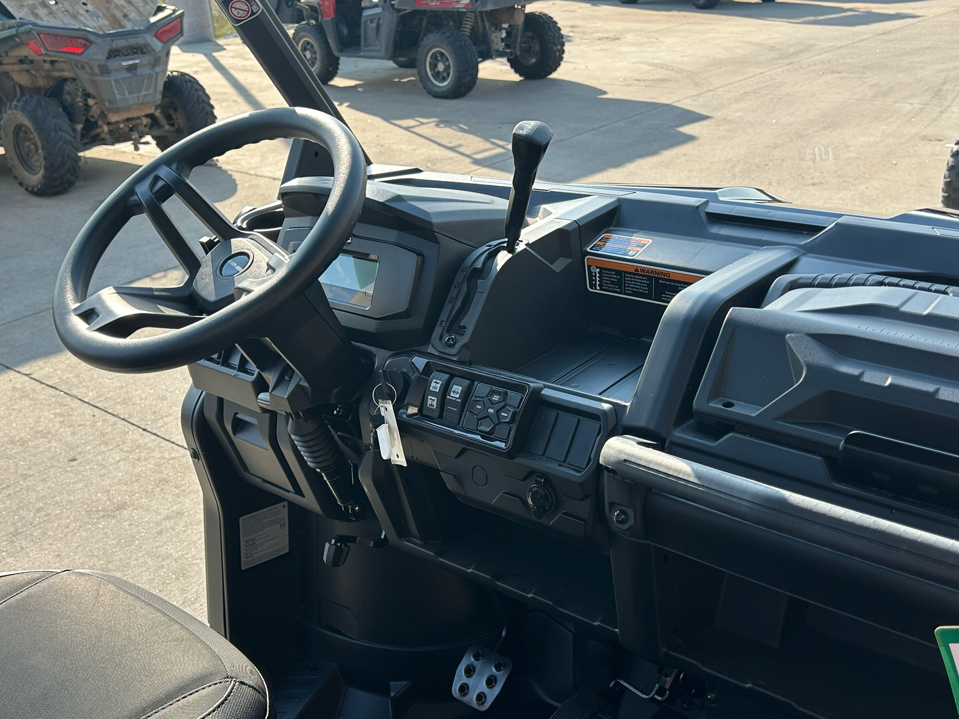 2025 Can-Am Defender XT HD9 in Columbia, Missouri - Photo 8