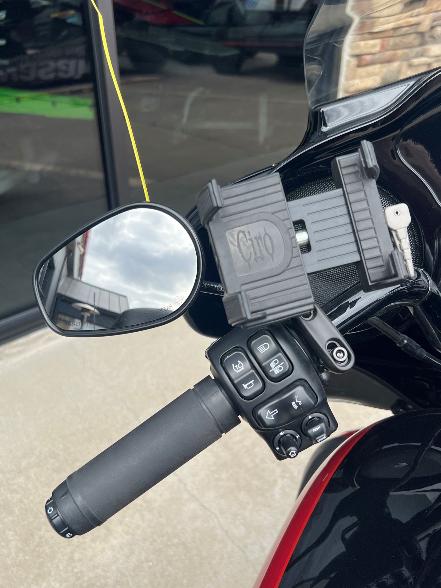 2021 Harley-Davidson Ultra Limited in Columbia, Missouri - Photo 8