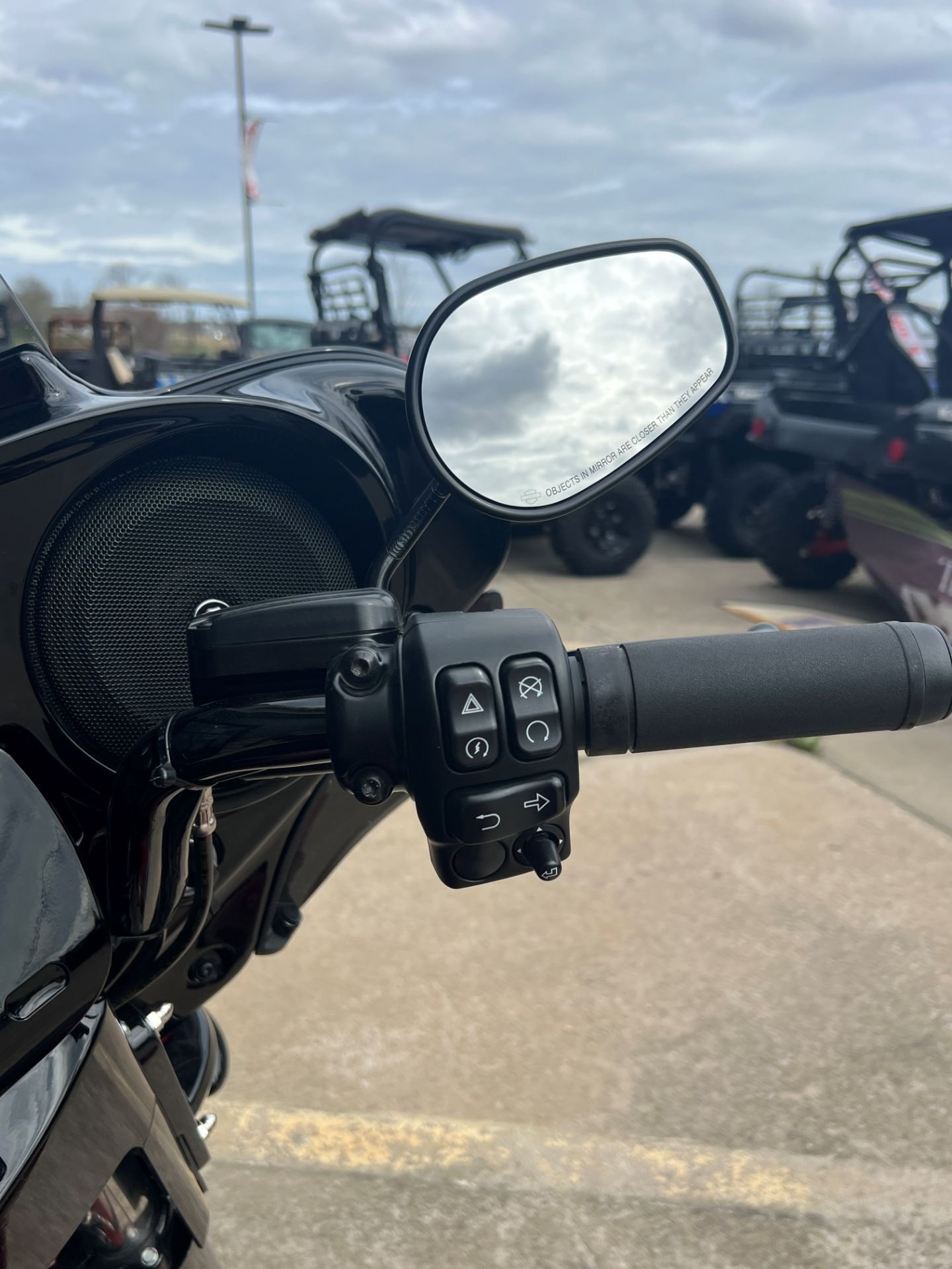 2021 Harley-Davidson Ultra Limited in Columbia, Missouri - Photo 9