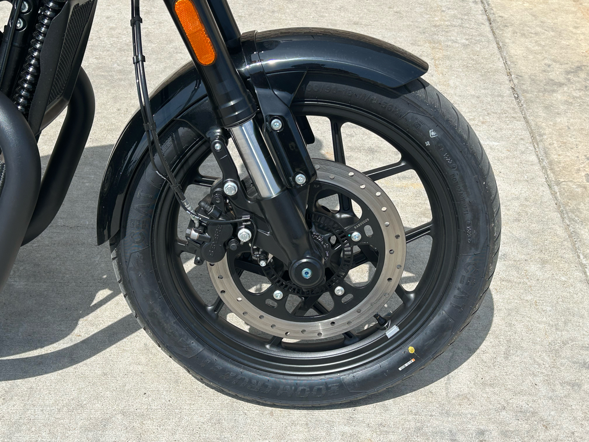 2024 Royal Enfield Shotgun 650 in Columbia, Missouri - Photo 2