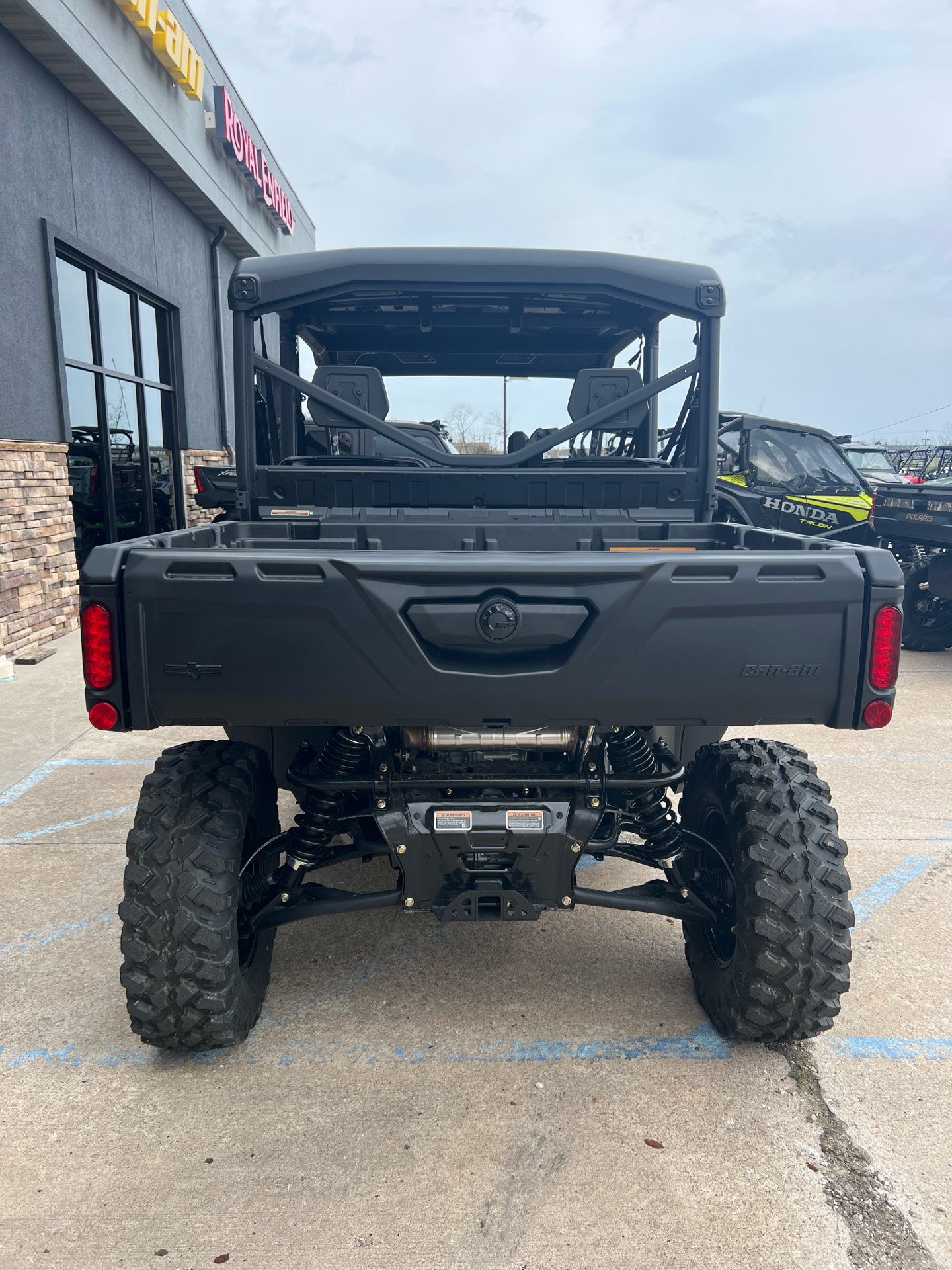 2025 Can-Am Defender MAX Lone Star in Columbia, Missouri - Photo 2