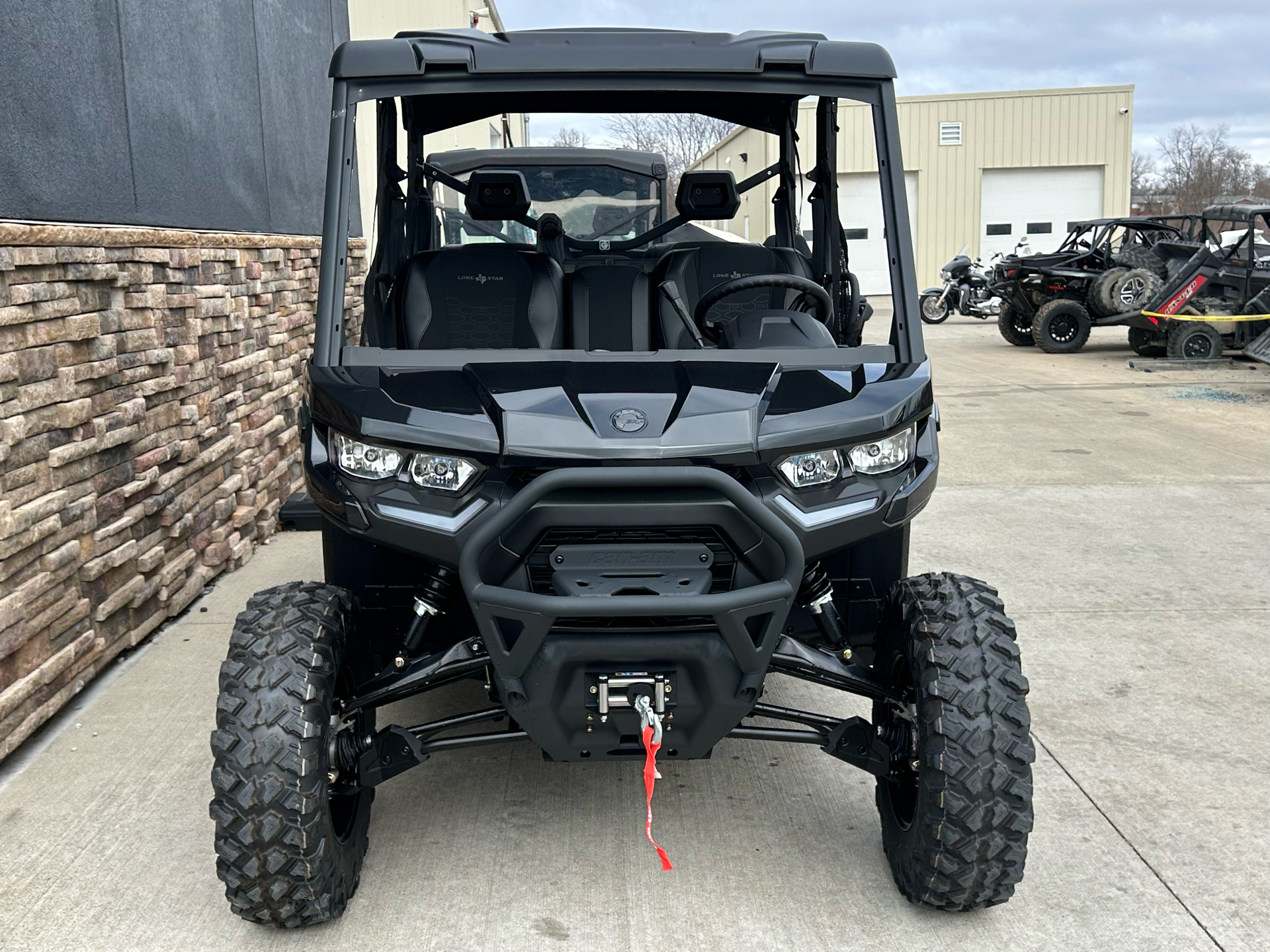 2025 Can-Am Defender MAX Lone Star in Columbia, Missouri - Photo 2