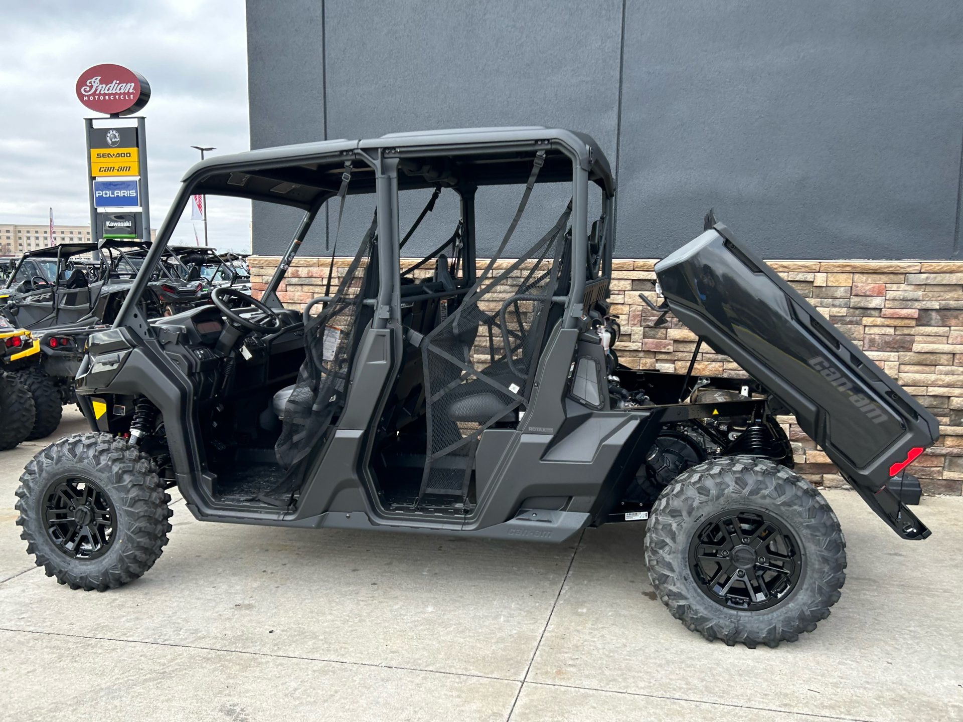 2025 Can-Am Defender MAX Lone Star in Columbia, Missouri - Photo 5